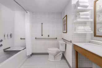 Hotel Hampton Inn by Hilton Pawtucket photo 2