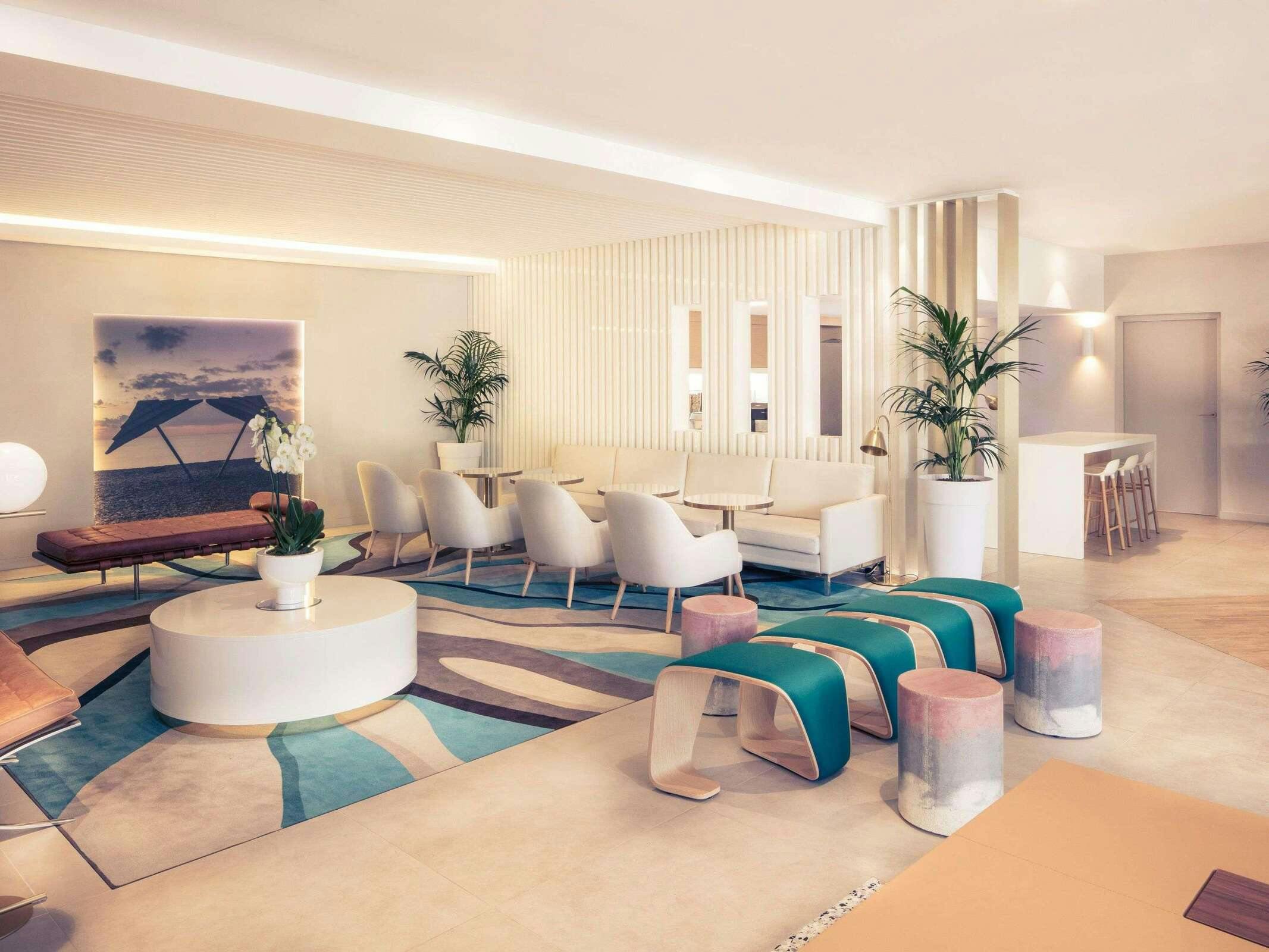 Hotel Hôtel Mercure Villeneuve Loubet Plage photo 1