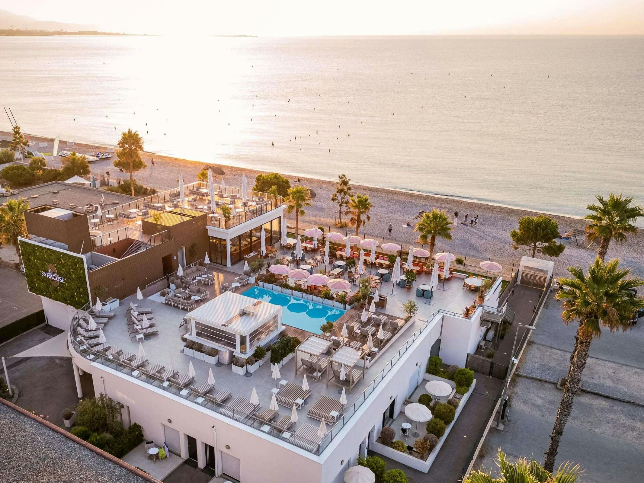 Hotel Hôtel Mercure Villeneuve Loubet Plage photo 3