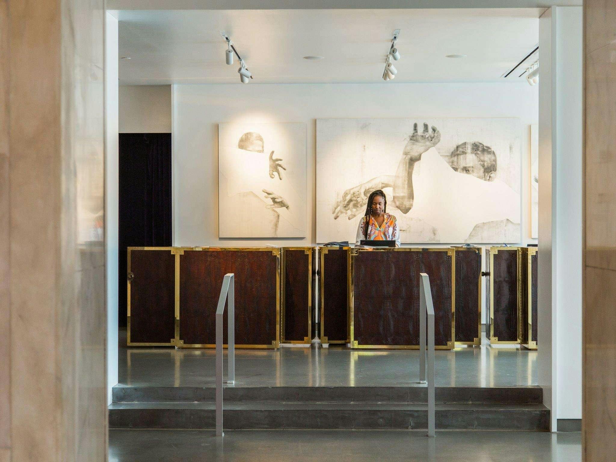 Hotel 21c Museum Hotel Lexington photo 2