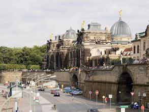 Hotel Ibis Styles Dresden Neustadt photo 3