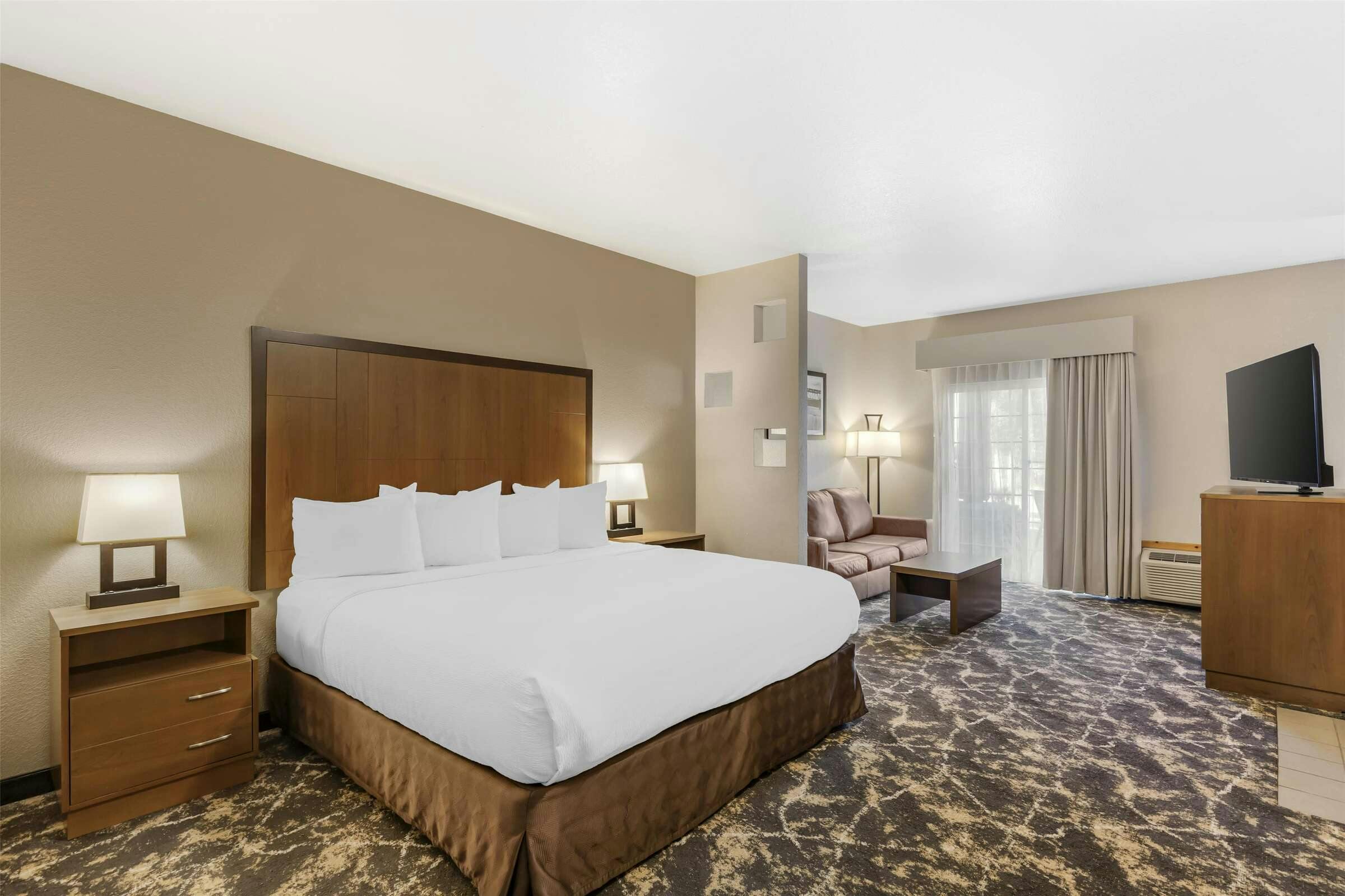 Hotel Best Western Plus Riverfront Hotel And Suites photo 1