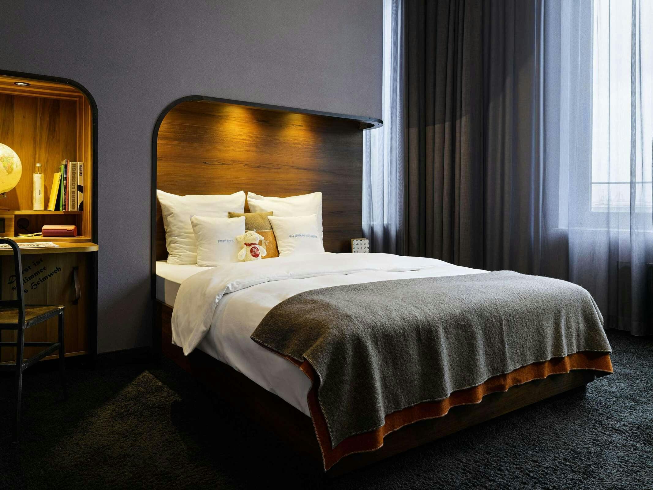 Hotel 25hours Hotel Hamburg HafenCity photo 4
