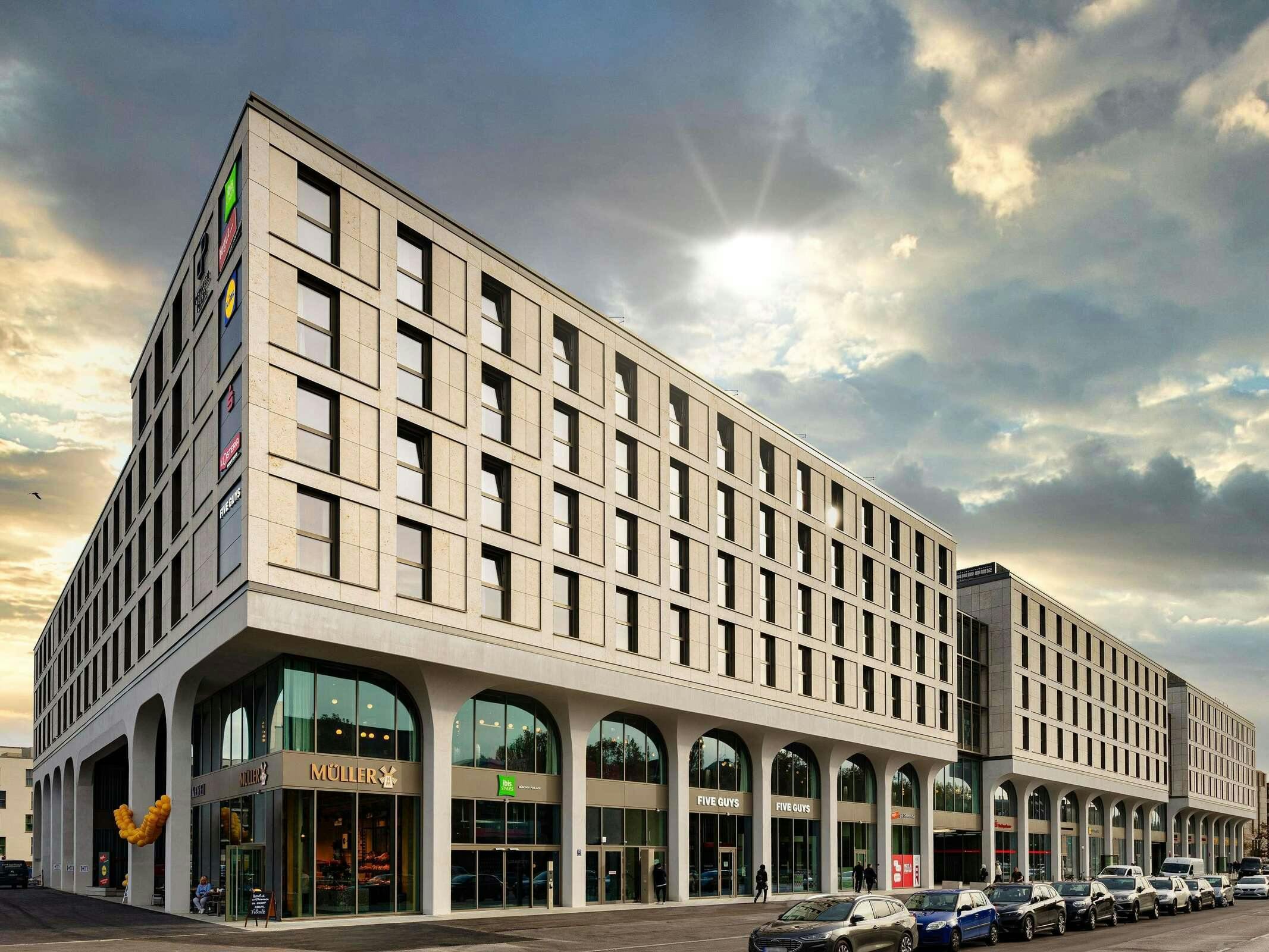 Hotel Ibis Styles Muenchen Perlace photo 2