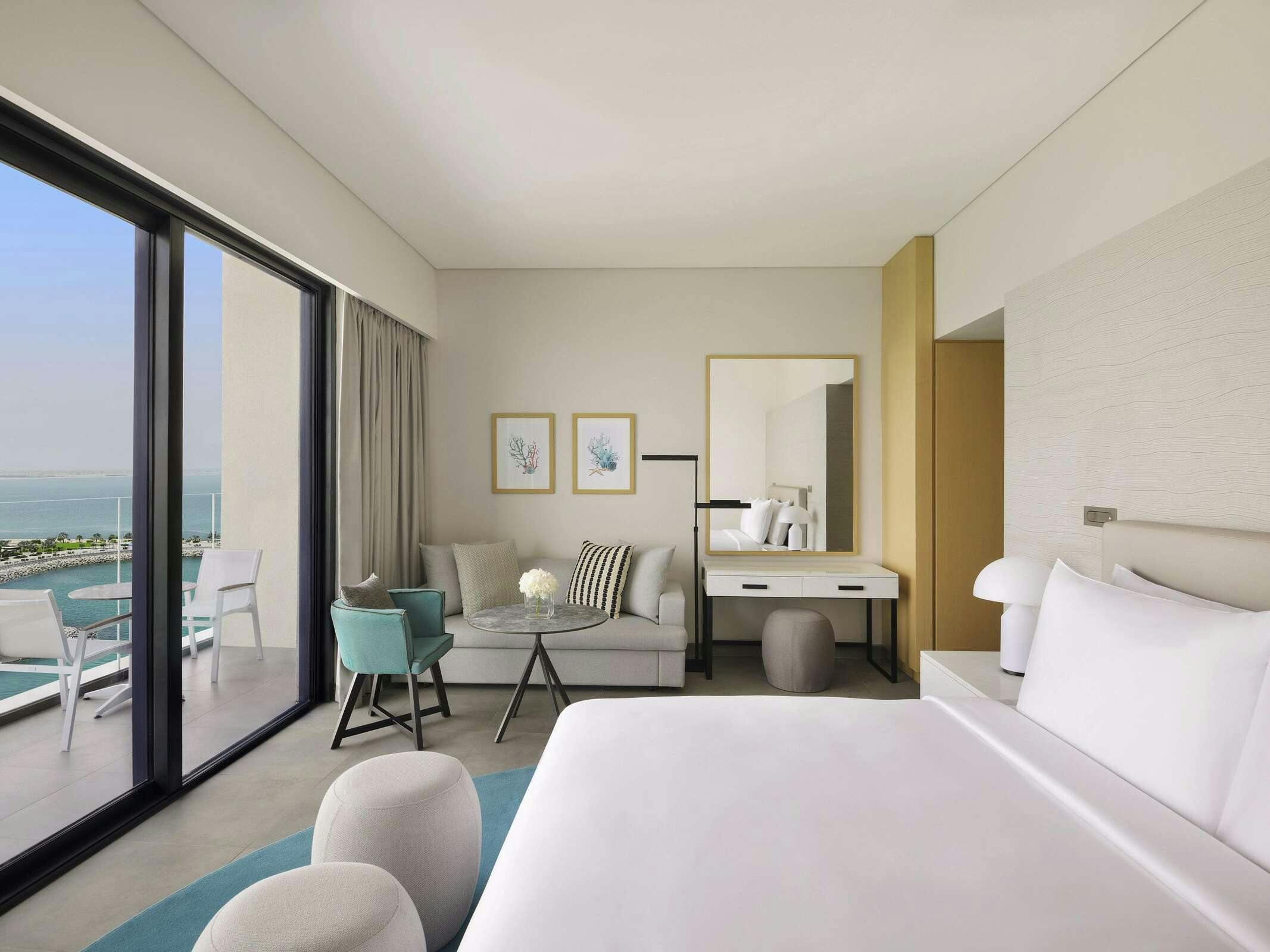 Hotel Mövenpick Resort Al Marjan Island photo 4