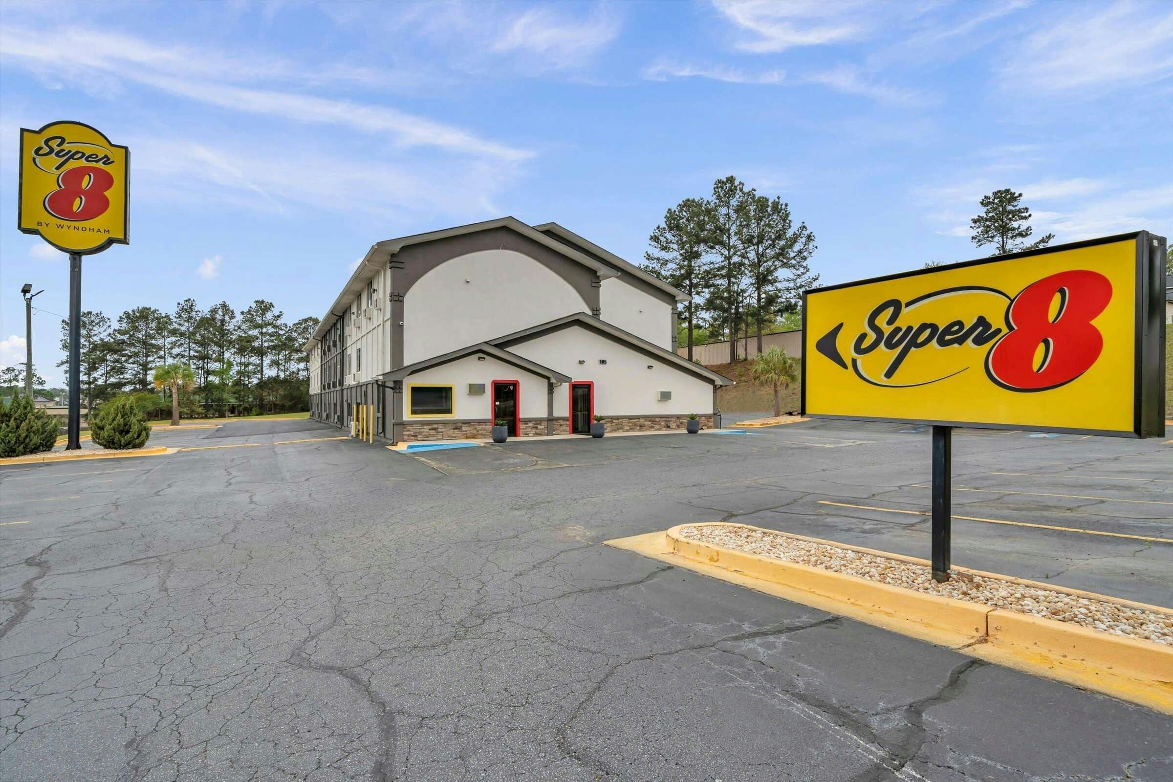 Hotel Super 8 Warner Robins photo 1