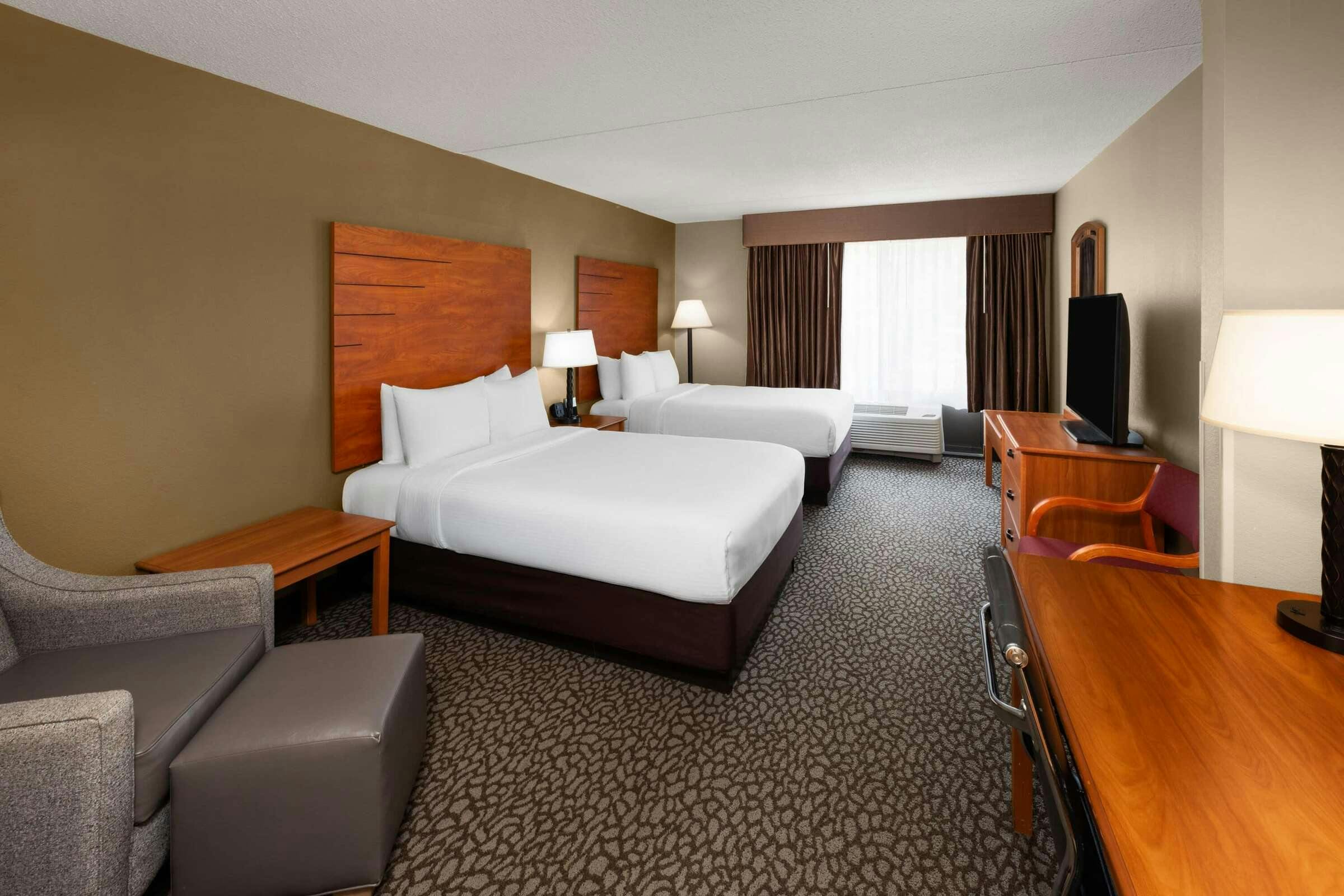 Hotel Wingate Little Rock photo 1