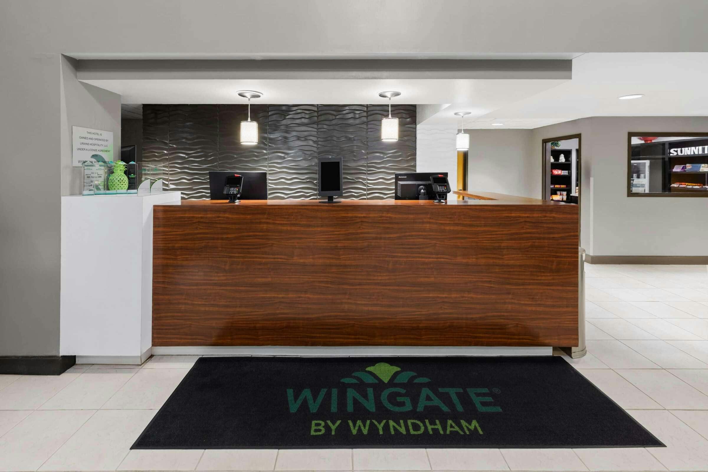 Hotel Wingate Little Rock photo 2
