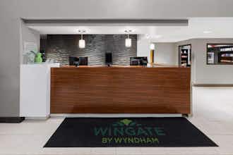 Hotel Wingate Little Rock photo 2