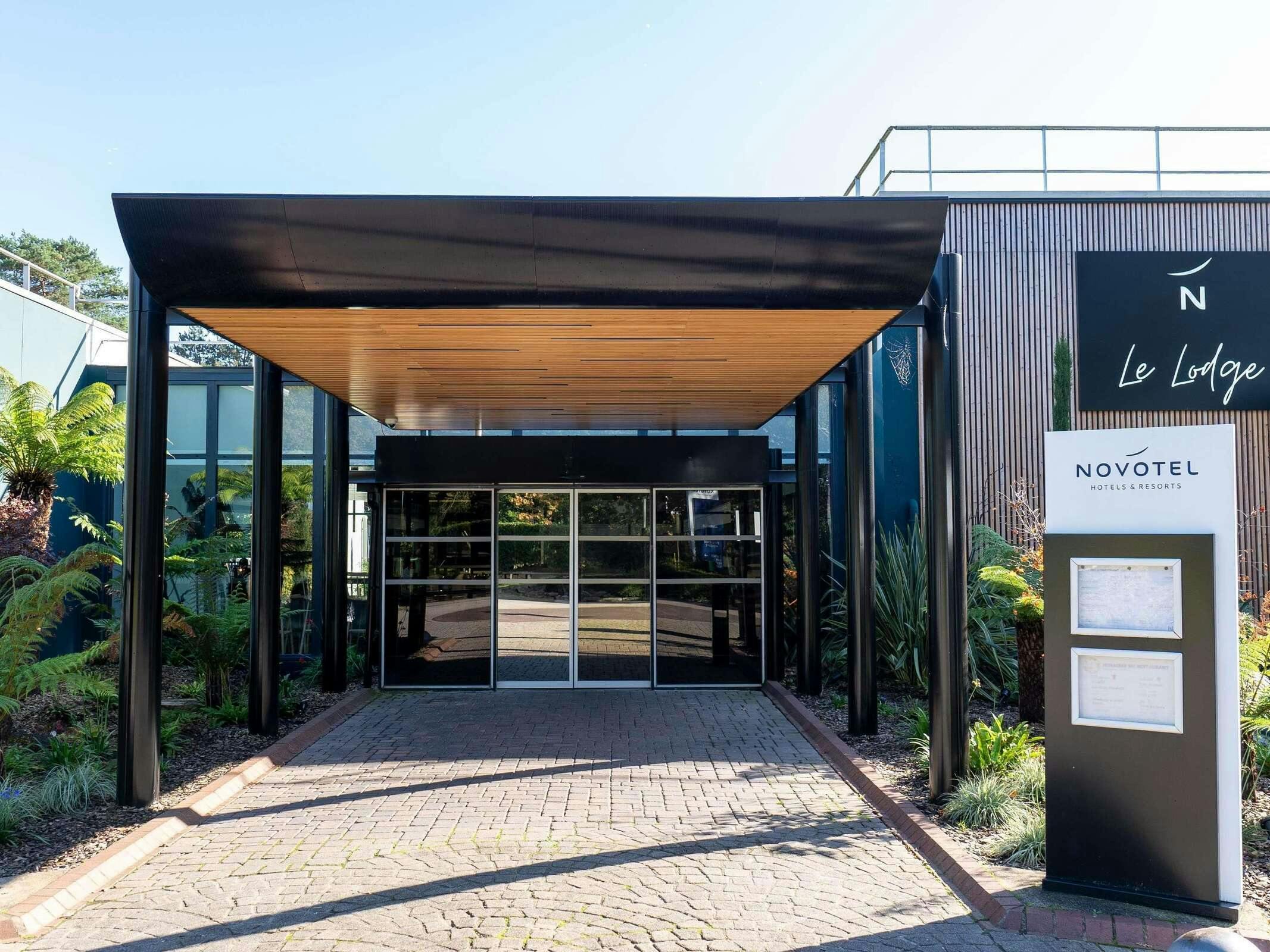 Hotel Novotel Rouen Sud Zenith Parc Expo photo 4