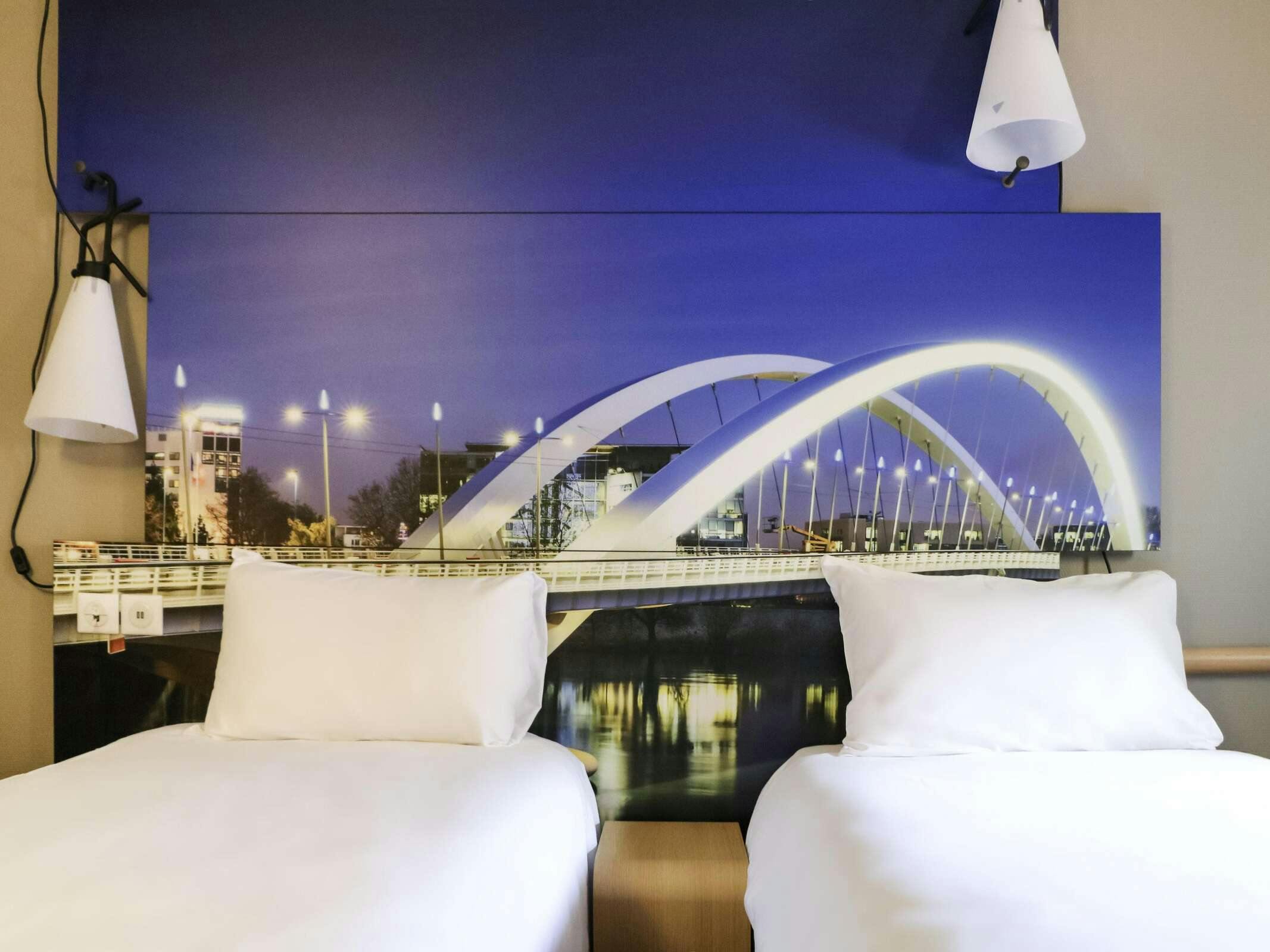 Hotel Ibis Lyon Gerland Rue Mérieux photo 5