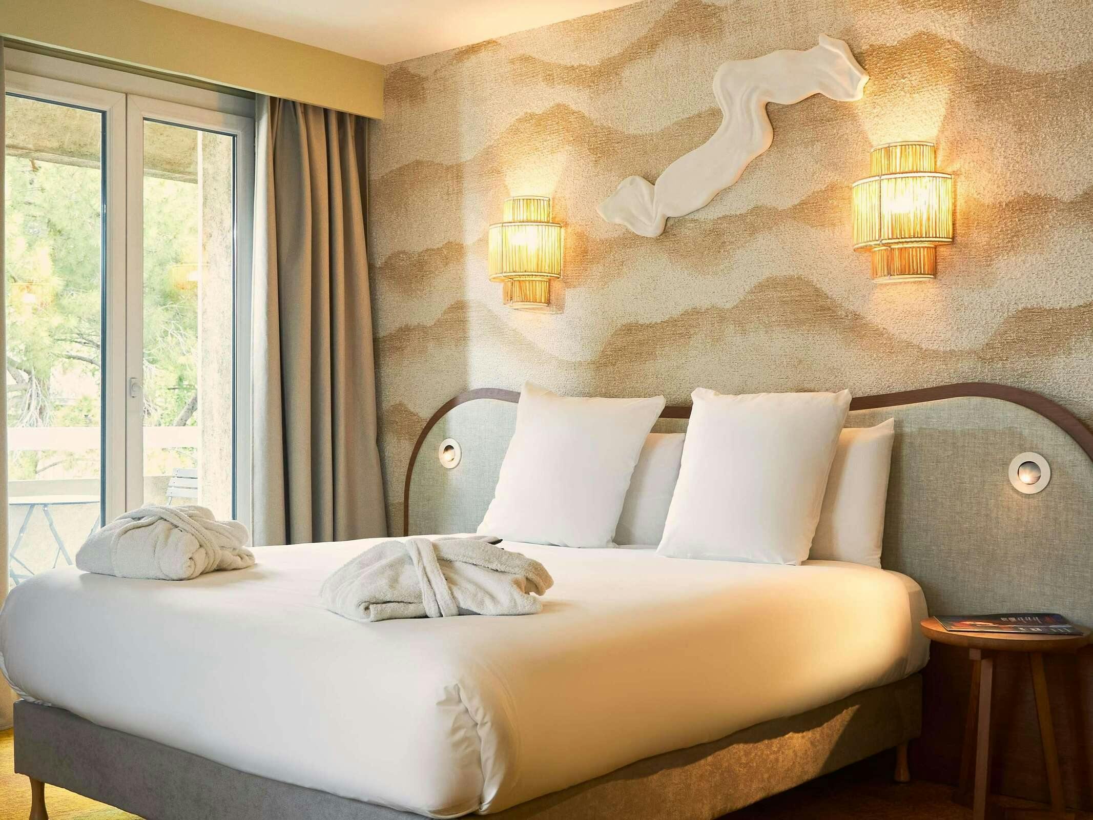 Hôtel Mercure Pont d'Avignon