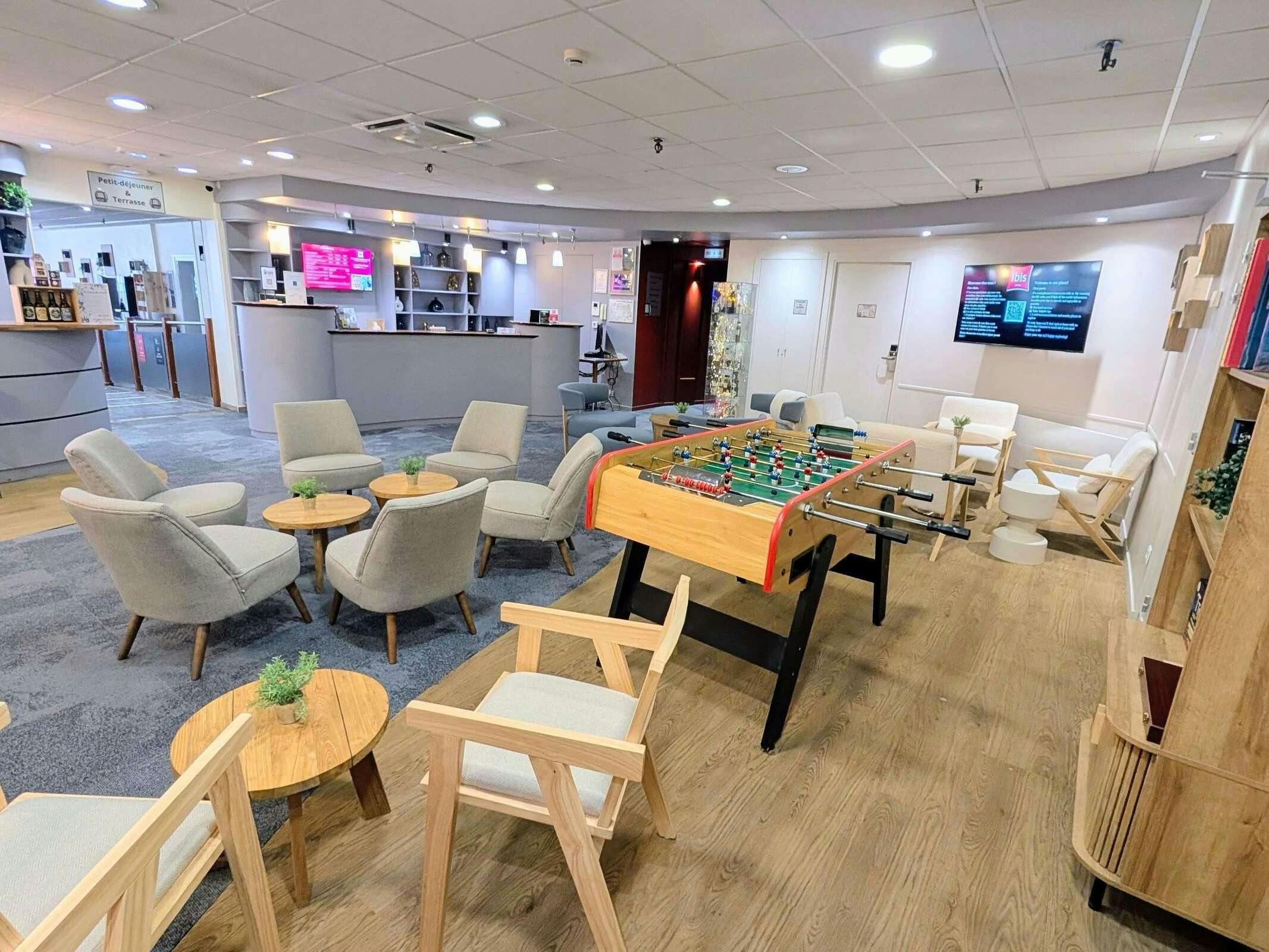 Hotel Ibis Grenoble Centre Bastille photo 2