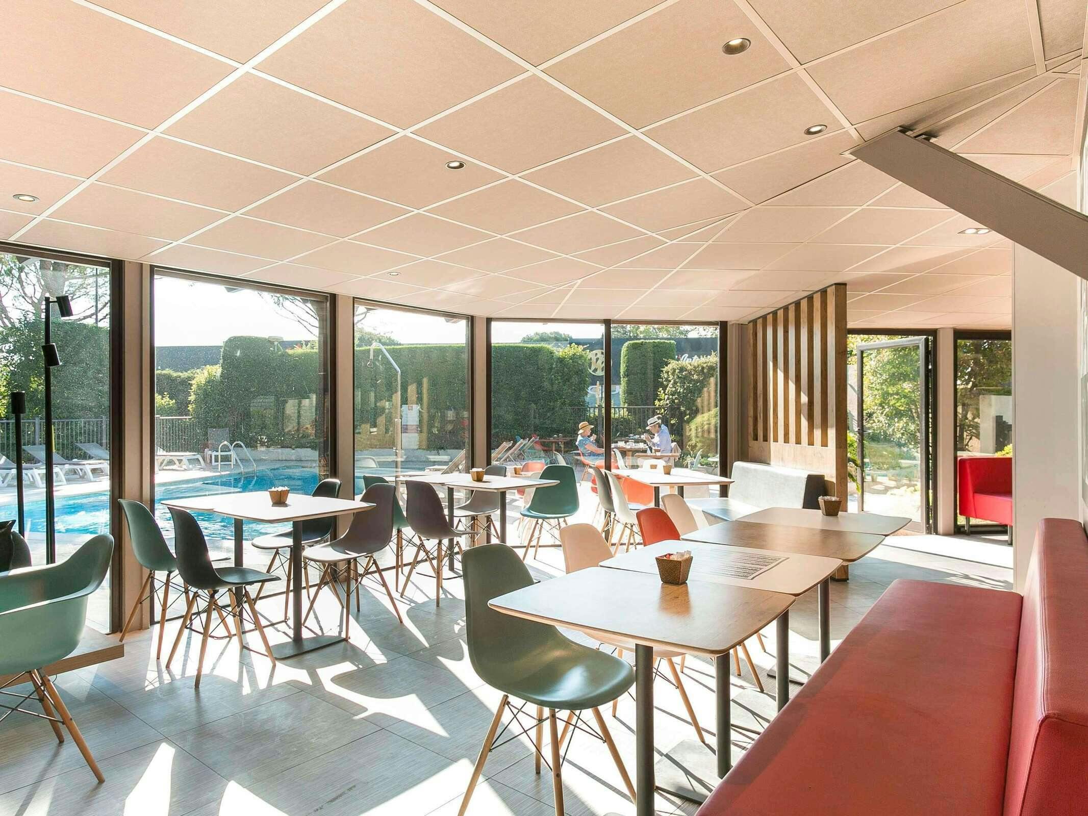 Hotel Ibis Avignon Sud photo 1