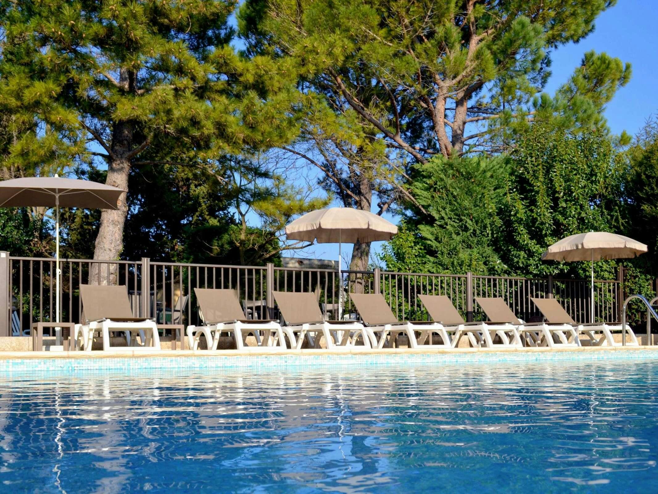 Hotel Ibis Avignon Sud photo 2