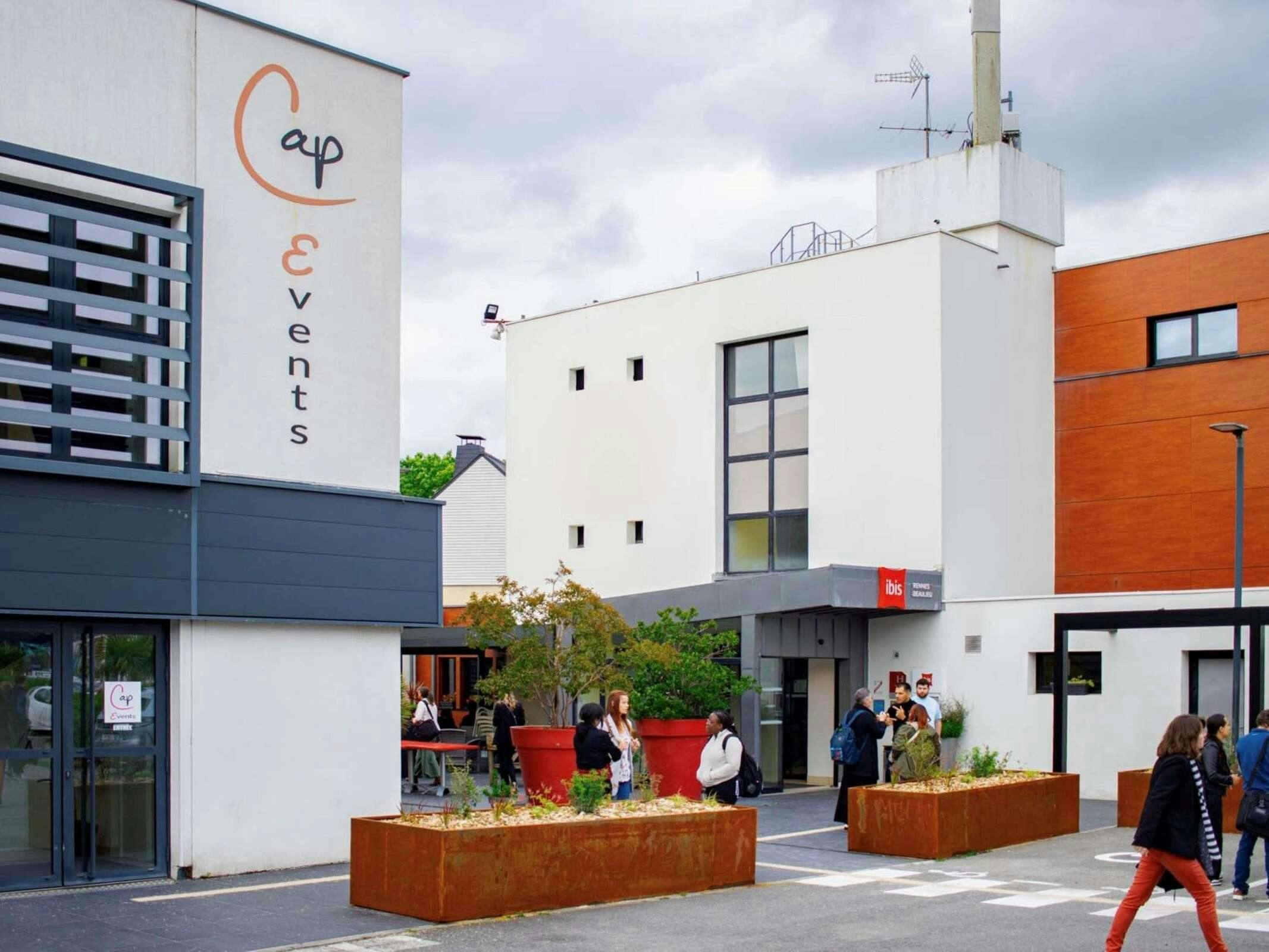 Hotel Ibis Rennes Beaulieu photo 1