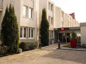 Hotel Ibis Arles photo 2