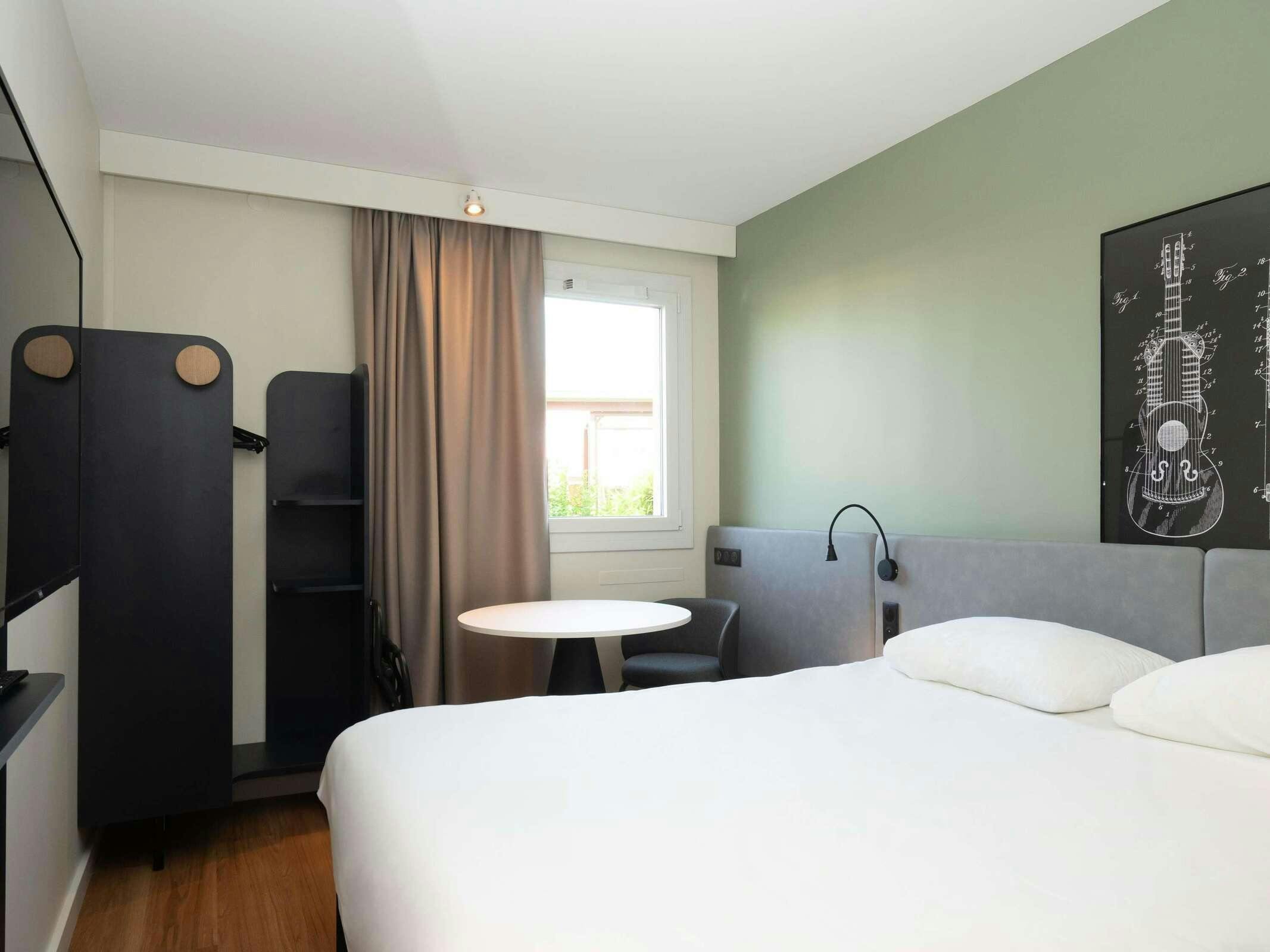 Hotel Ibis Reims Tinqueux photo 2