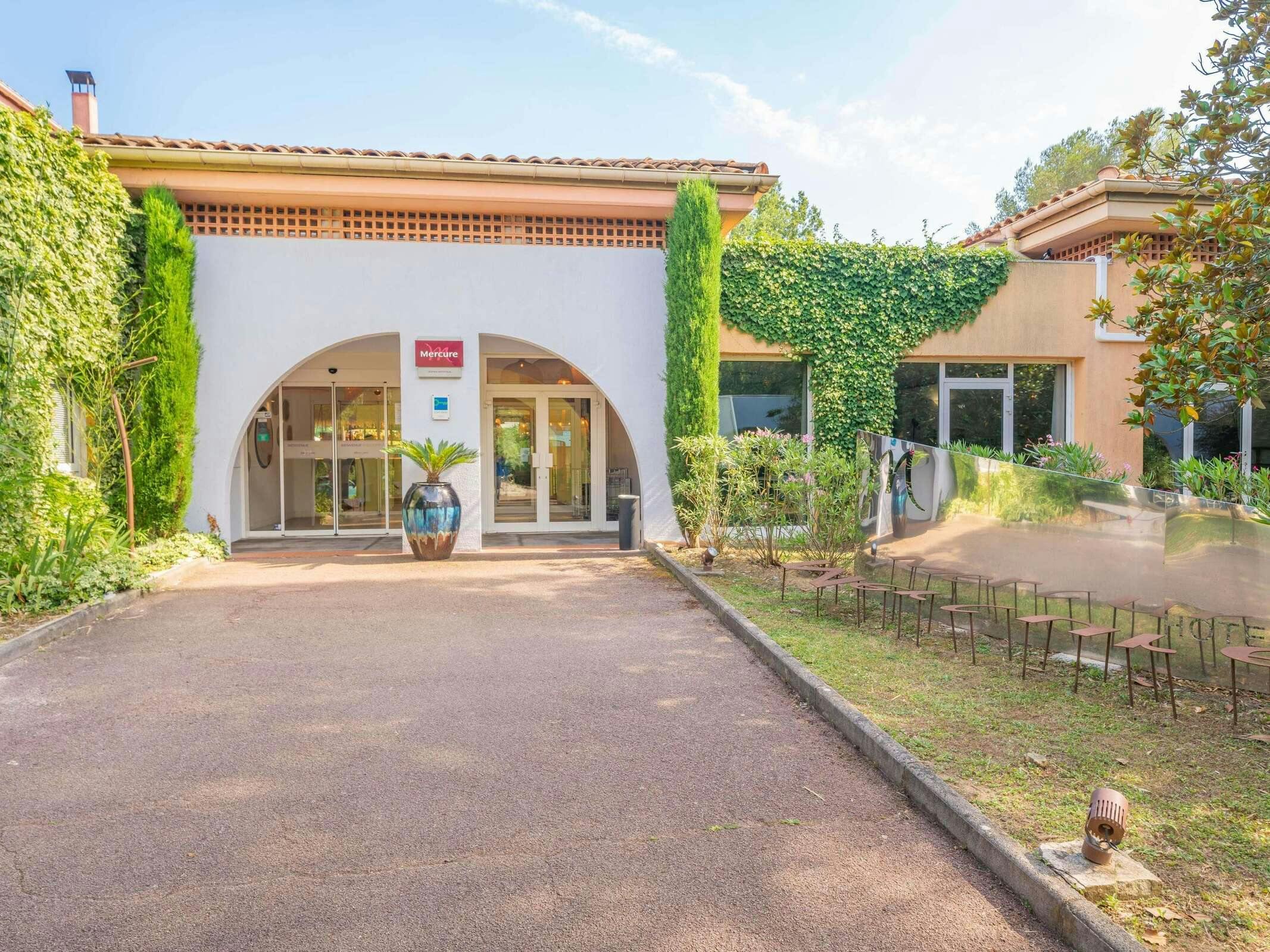 Hotel Hôtel Mercure Antibes Sophia Antipolis photo 2