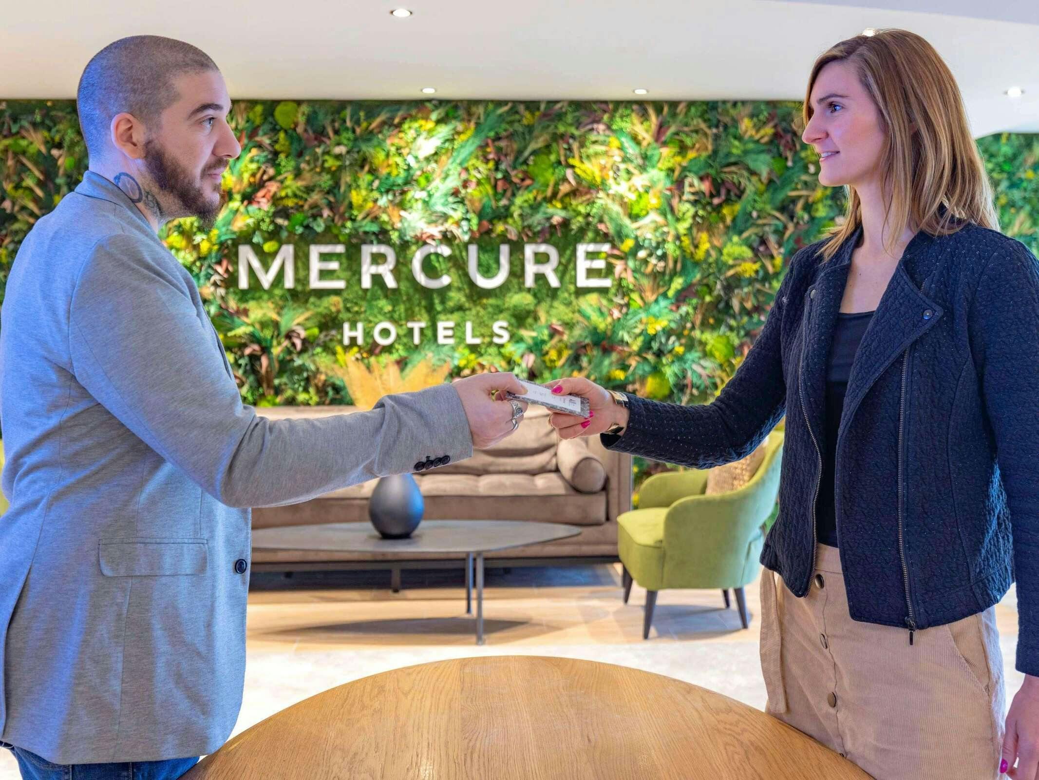 Hotel Mercure Lyon Est Villefontaine photo 3