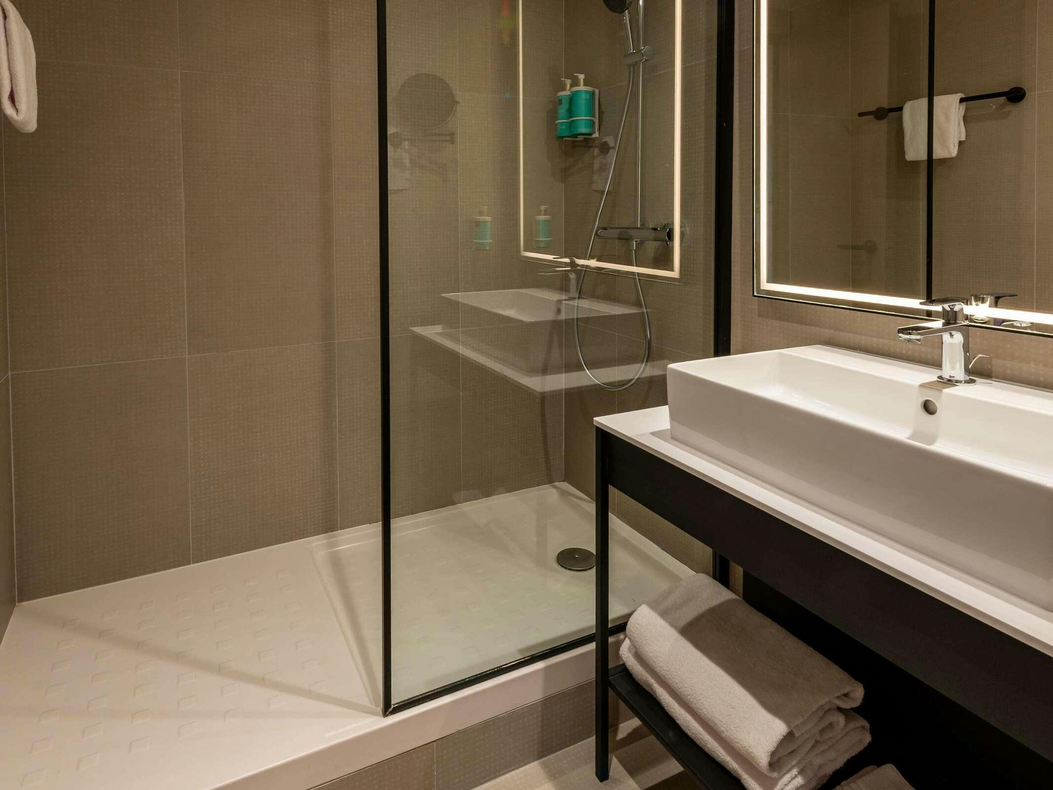 Hotel Novotel Saint Quentin En Yvelines photo 4