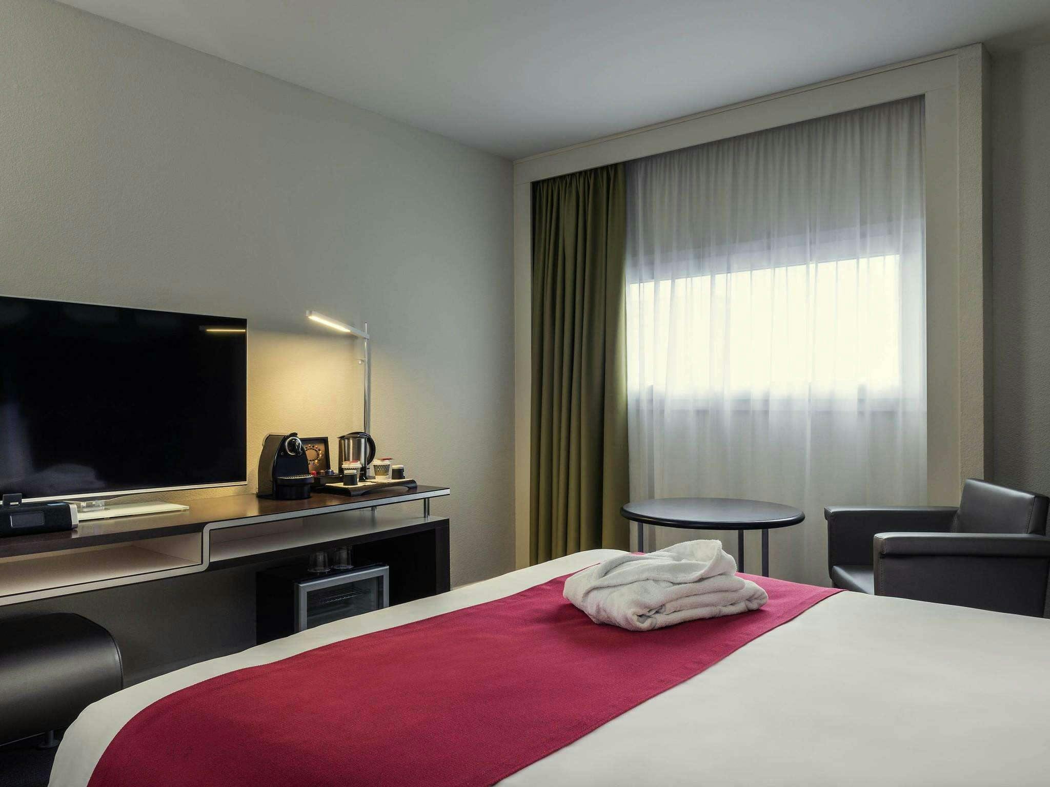 Hotel Hôtel Mercure Rennes Centre Gare photo 1