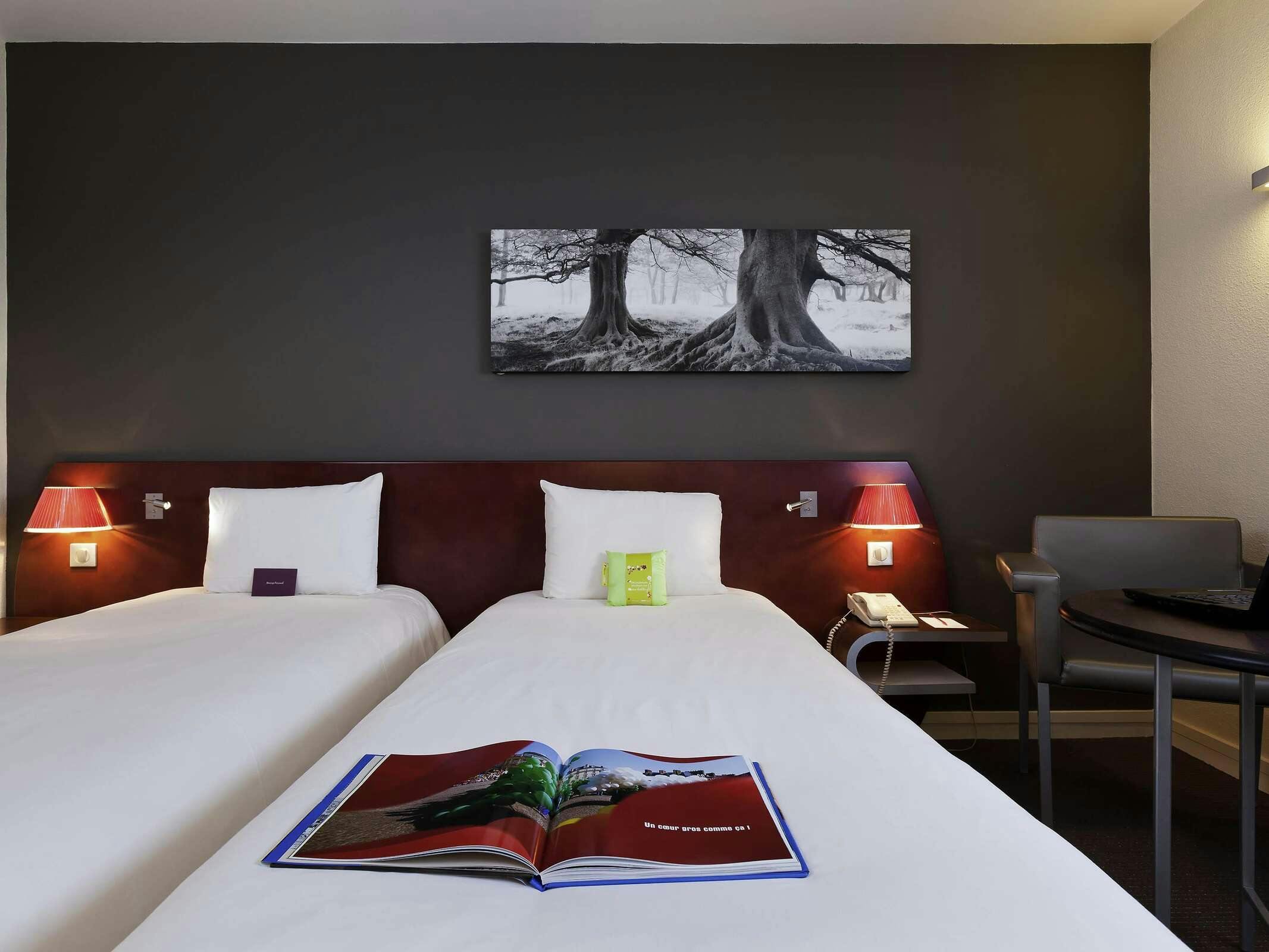 Hotel Hôtel Mercure Rennes Centre Gare photo 2