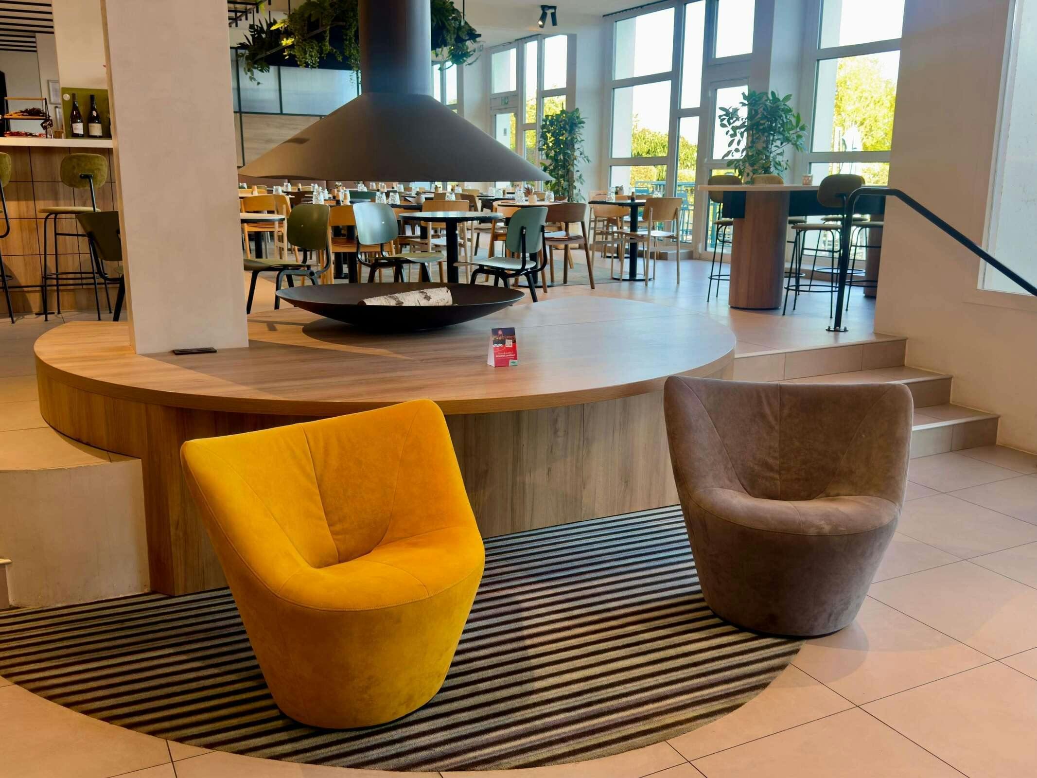 Hotel Hôtel Mercure Rouen Val De Reuil photo 1