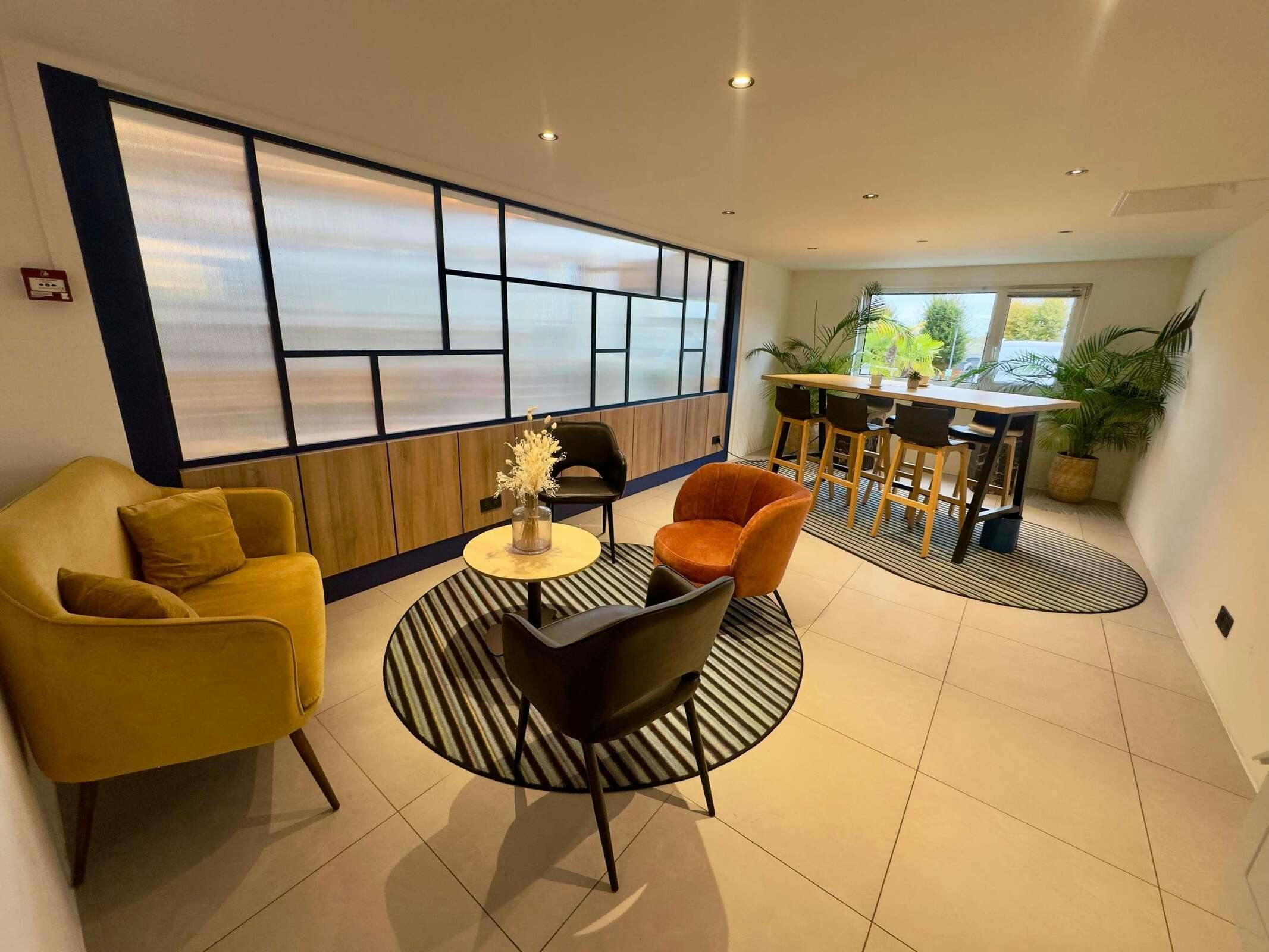 Hotel Hôtel Mercure Rouen Val De Reuil photo 4