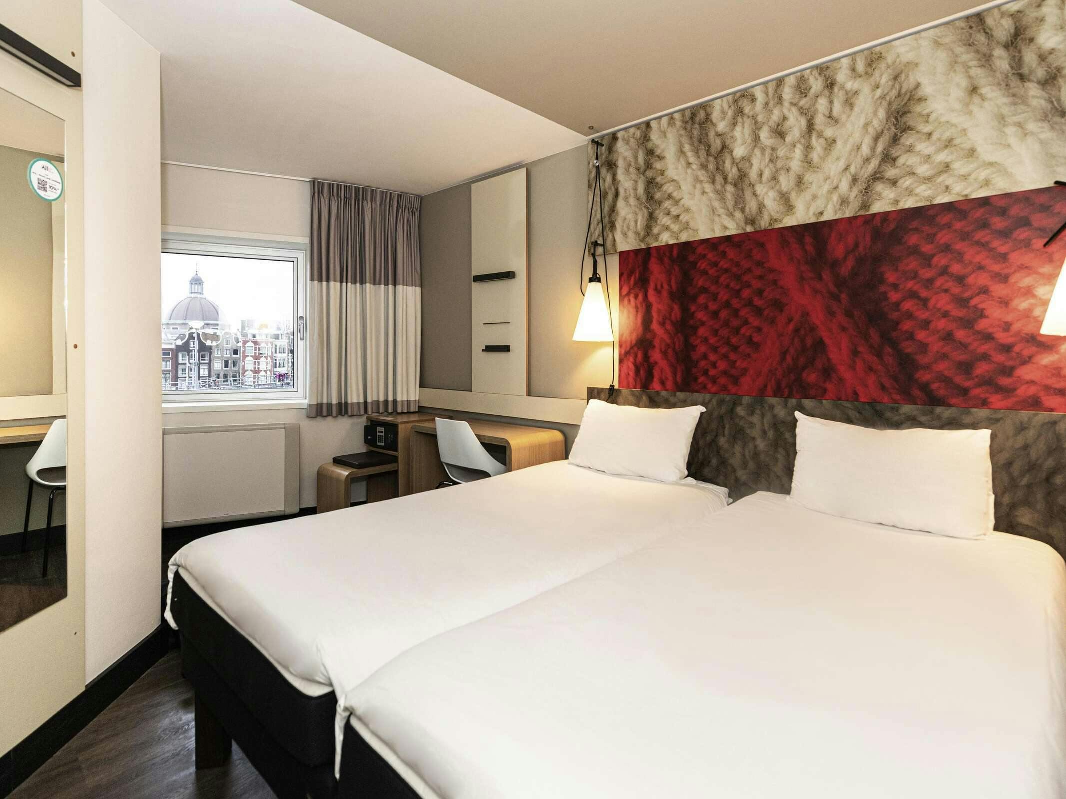 Hotel Ibis Amsterdam Centre photo 5