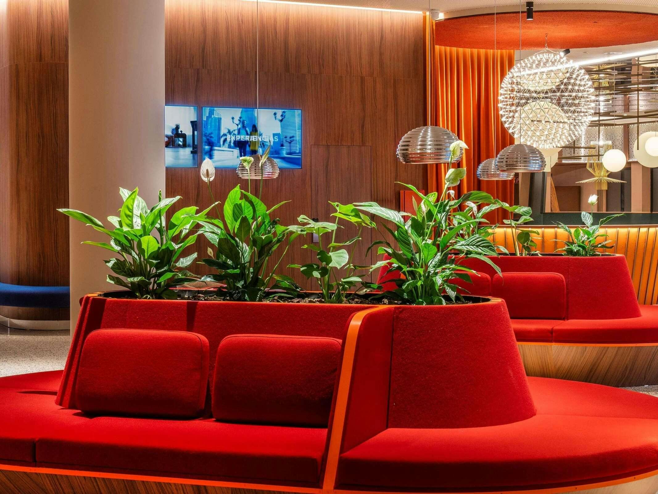 Hotel Novotel Madrid Campo De Las Naciones photo 3