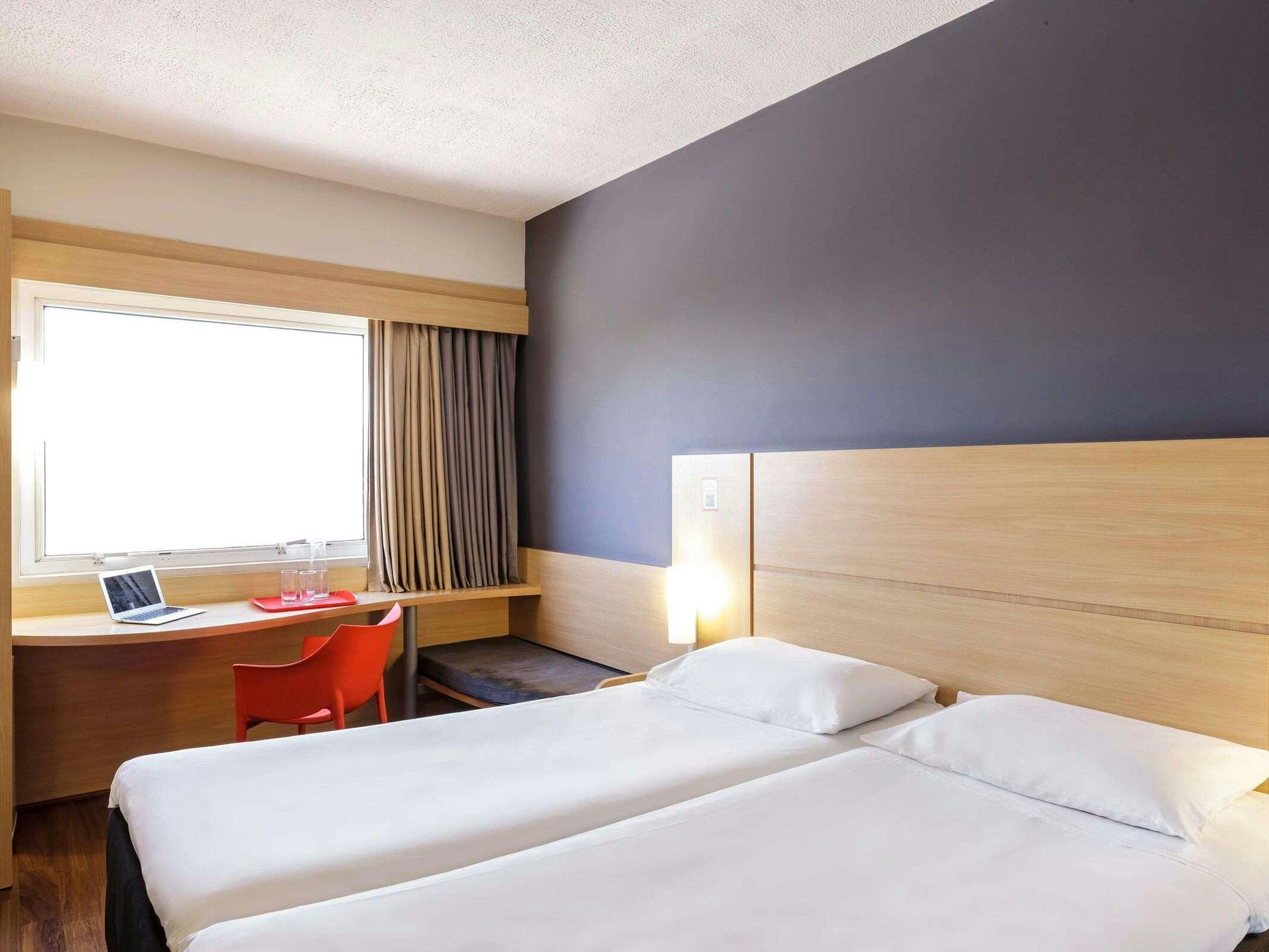 Hotel Ibis Falaise Coeur De Normandie photo 5