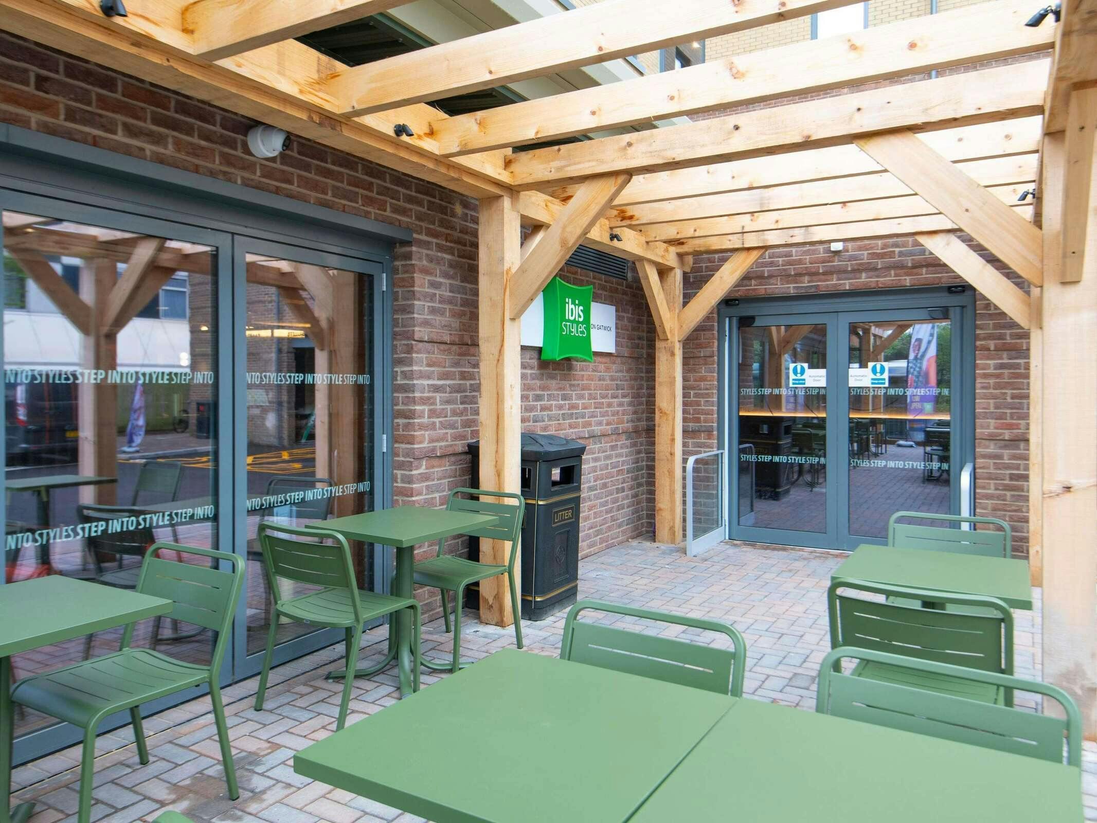 Hotel Ibis Styles London Gatwick Airport photo 5