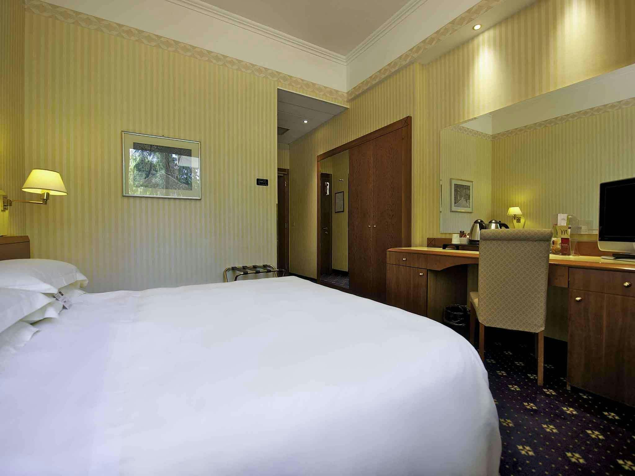Hotel Mercure Reggio Emilia Centro Astoria photo 4