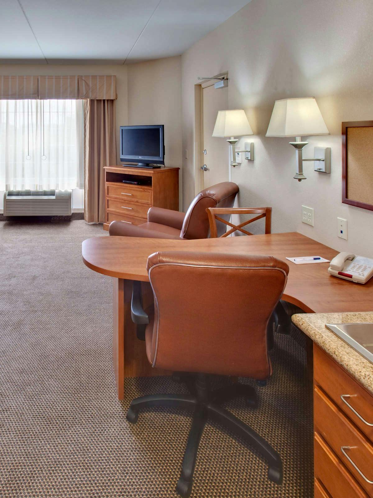 Hotel Candlewood Suites Omaha Airport photo 2