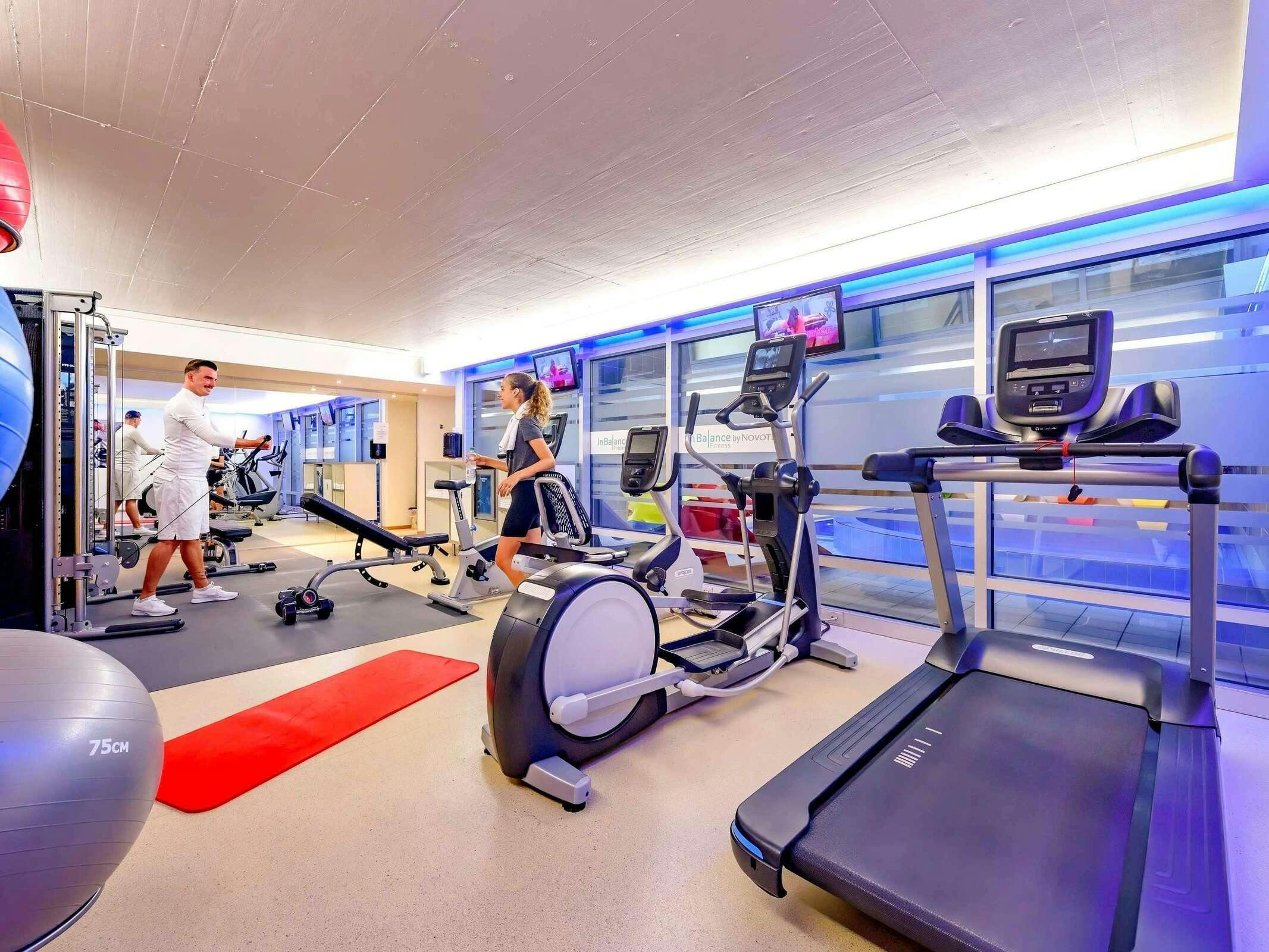 Hotel Novotel Zurich City West photo 4