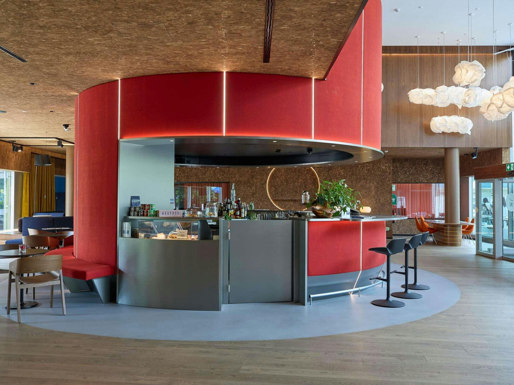 Hotel Ibis Zurich City West photo 2