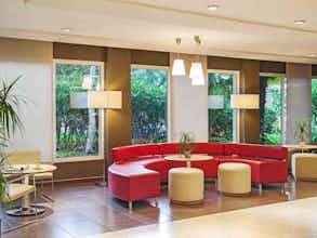 Hotel Ibis Barcelona Cornella photo 3