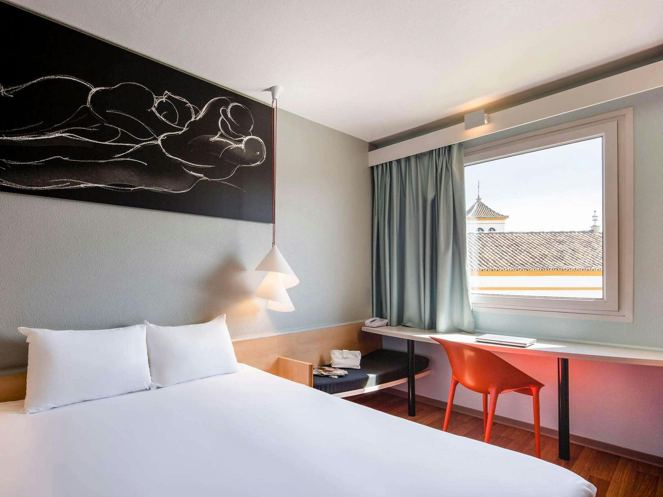Hotel Ibis Sevilla photo 4