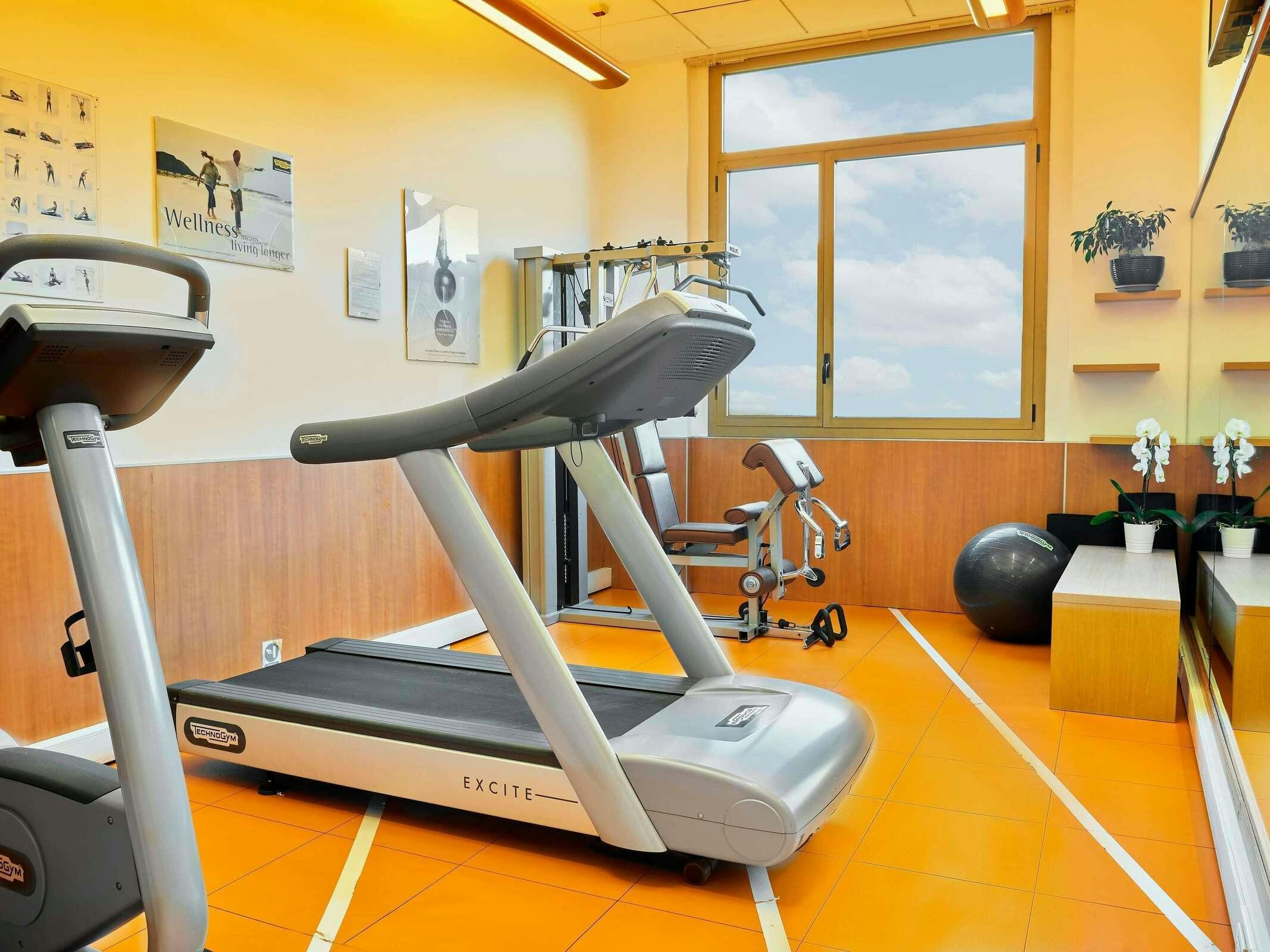 Hotel Novotel Torino Corso Giulio Cesare photo 2