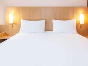 Hotel Ibis Madrid Calle Alcalá photo 2