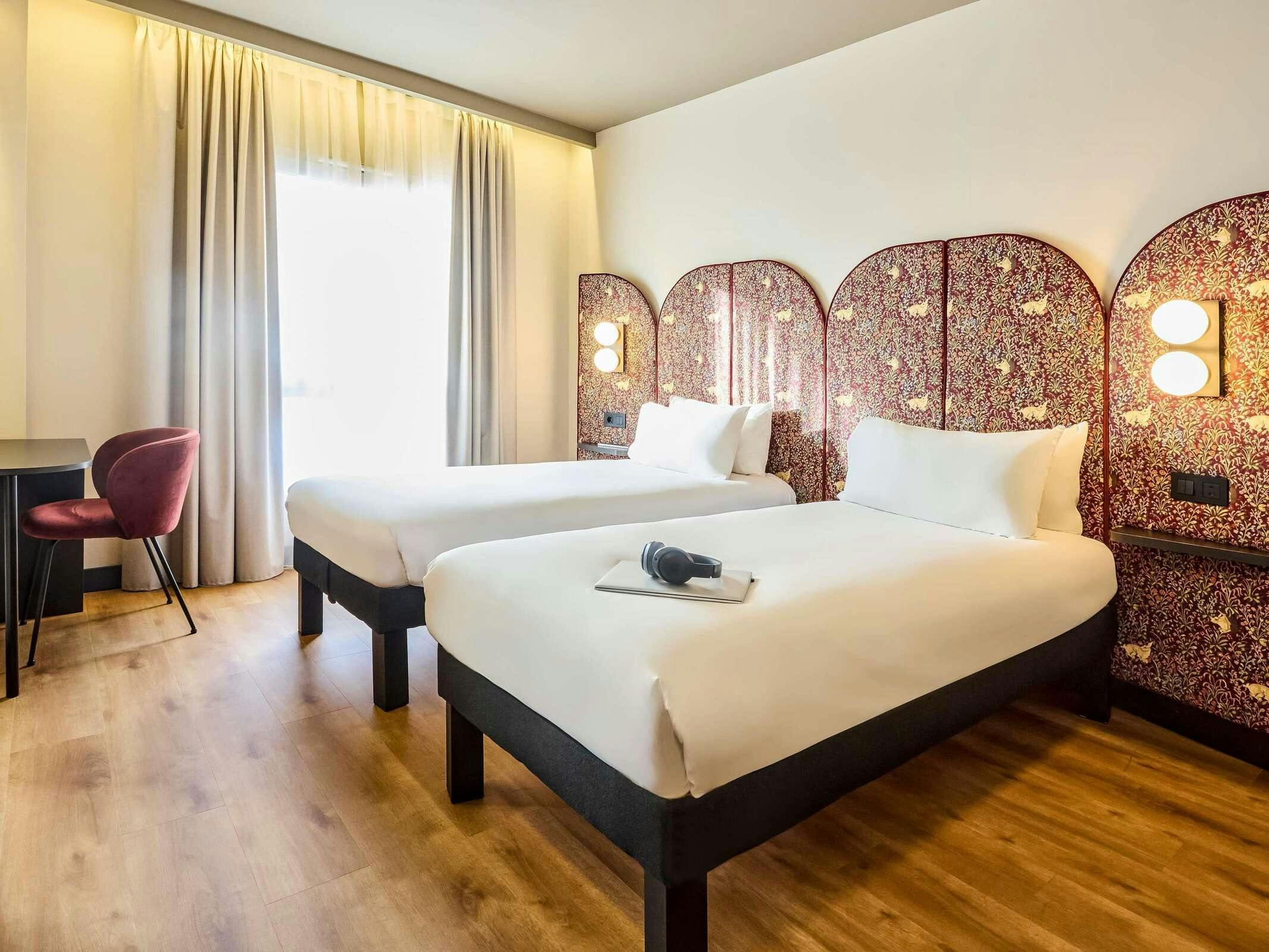 Hotel Ibis Styles Madrid Centro Maravillas photo 5