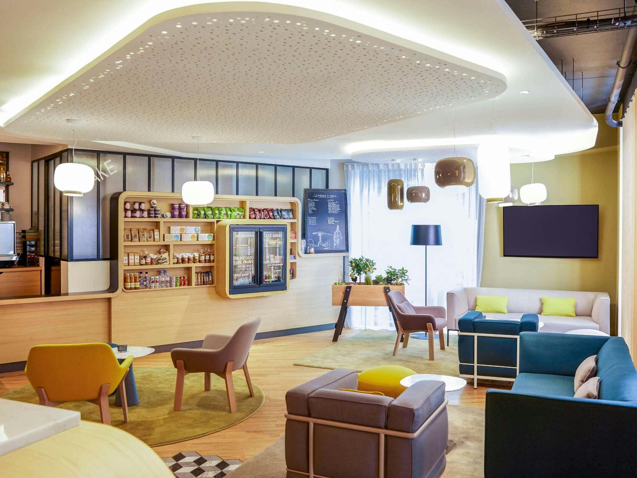 Hotel Hôtel Mercure Nantes Centre Gare photo 2