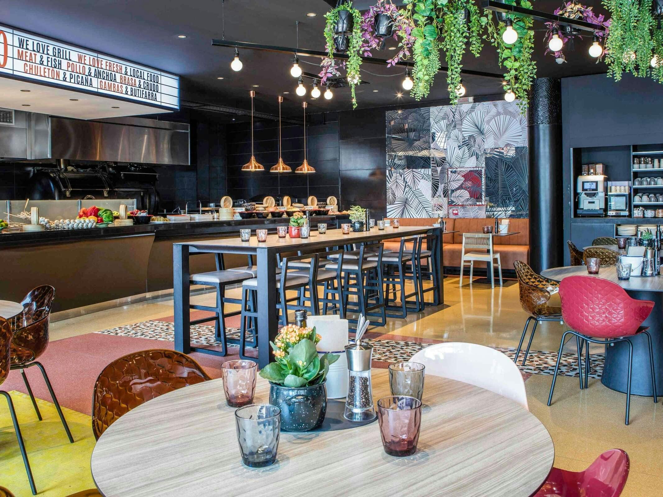 Hotel Novotel Barcelona Cornella photo 2