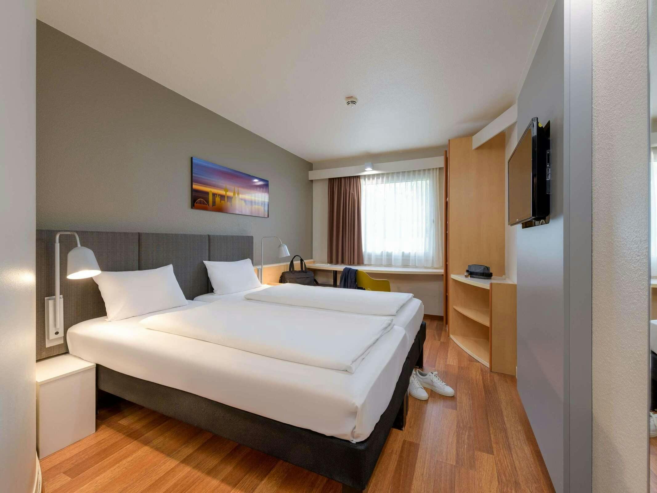 Hotel Ibis Koeln Airport photo 5