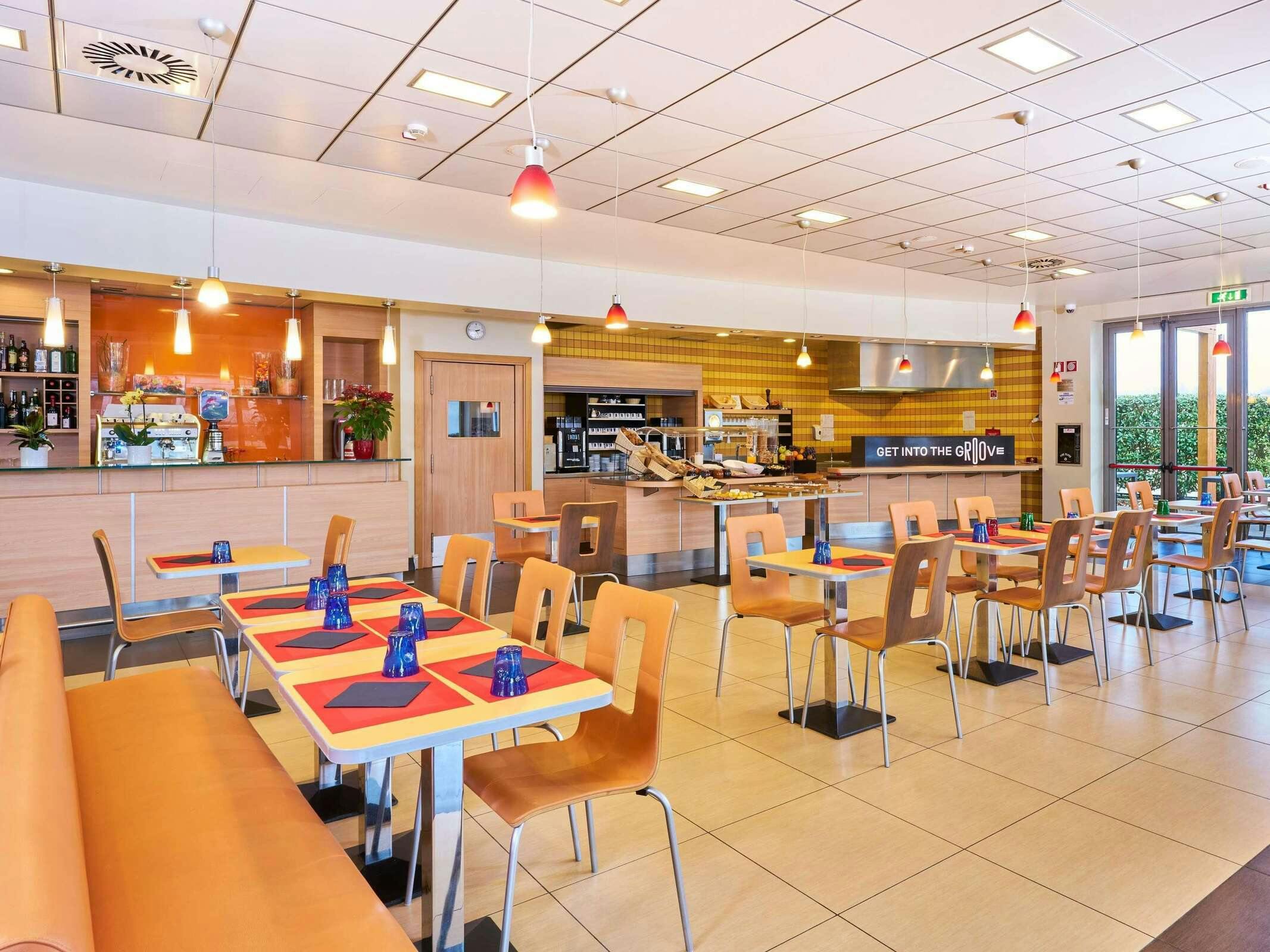 Hotel Ibis Como photo 3