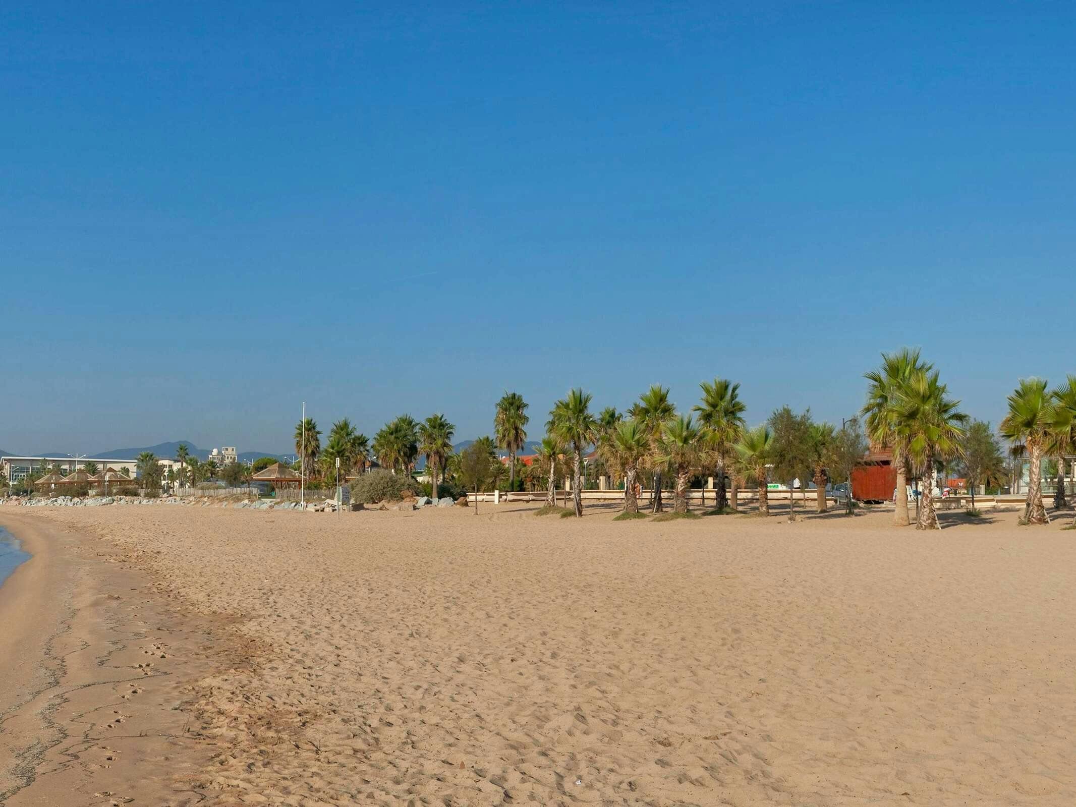 Hotel Mercure Thalassa Port Fréjus photo 2