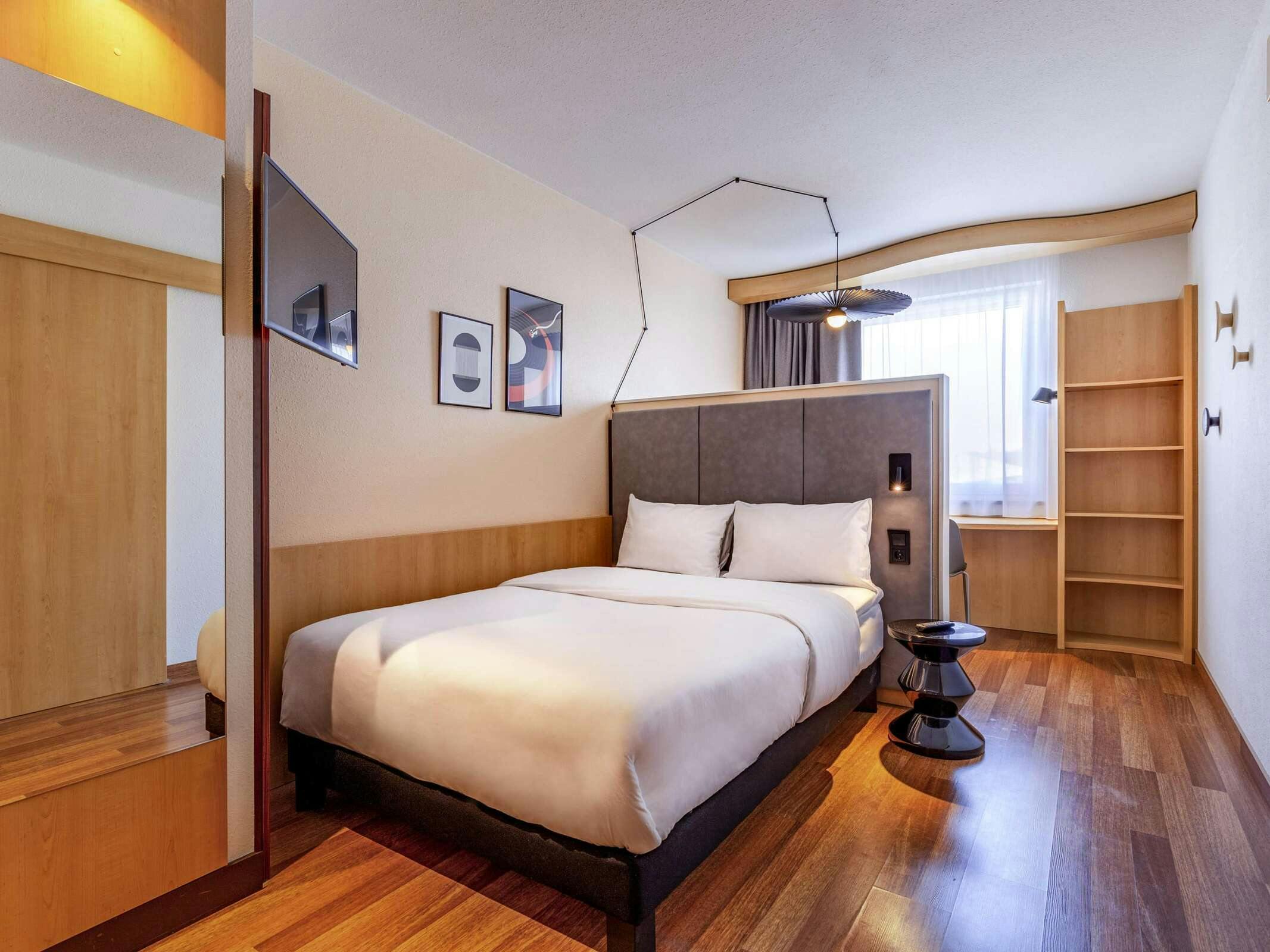 Hotel Ibis Friedrichshafen Airport Messe photo 4