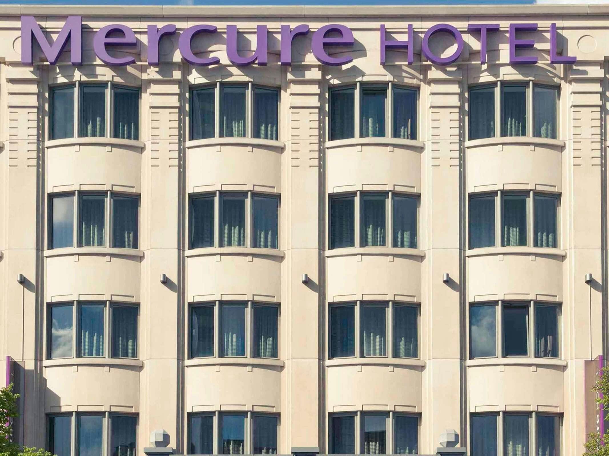 Hotel Hotel Mercure Brussels Centre Midi photo 2