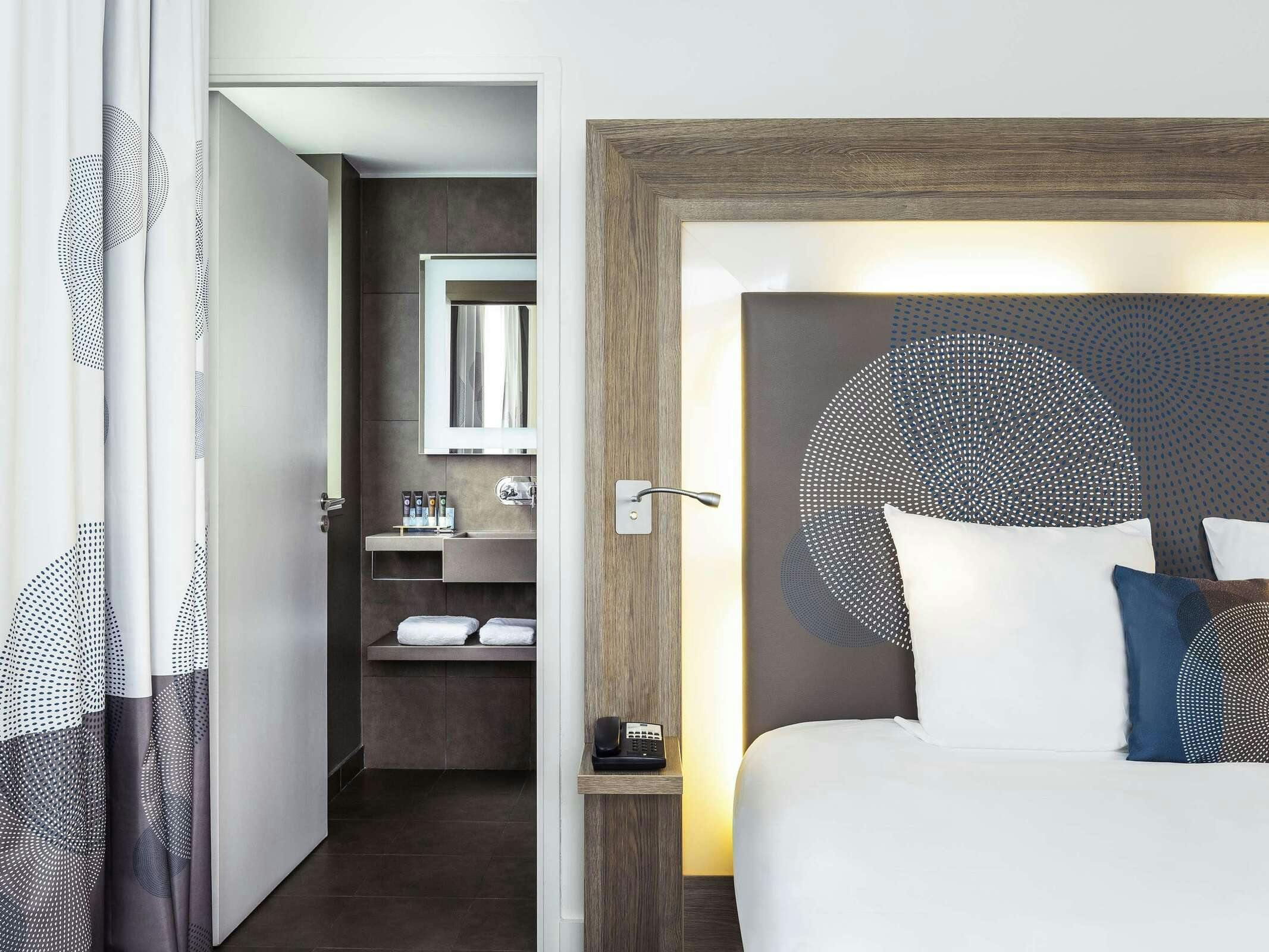 Hotel Novotel Rennes Centre Gare photo 2